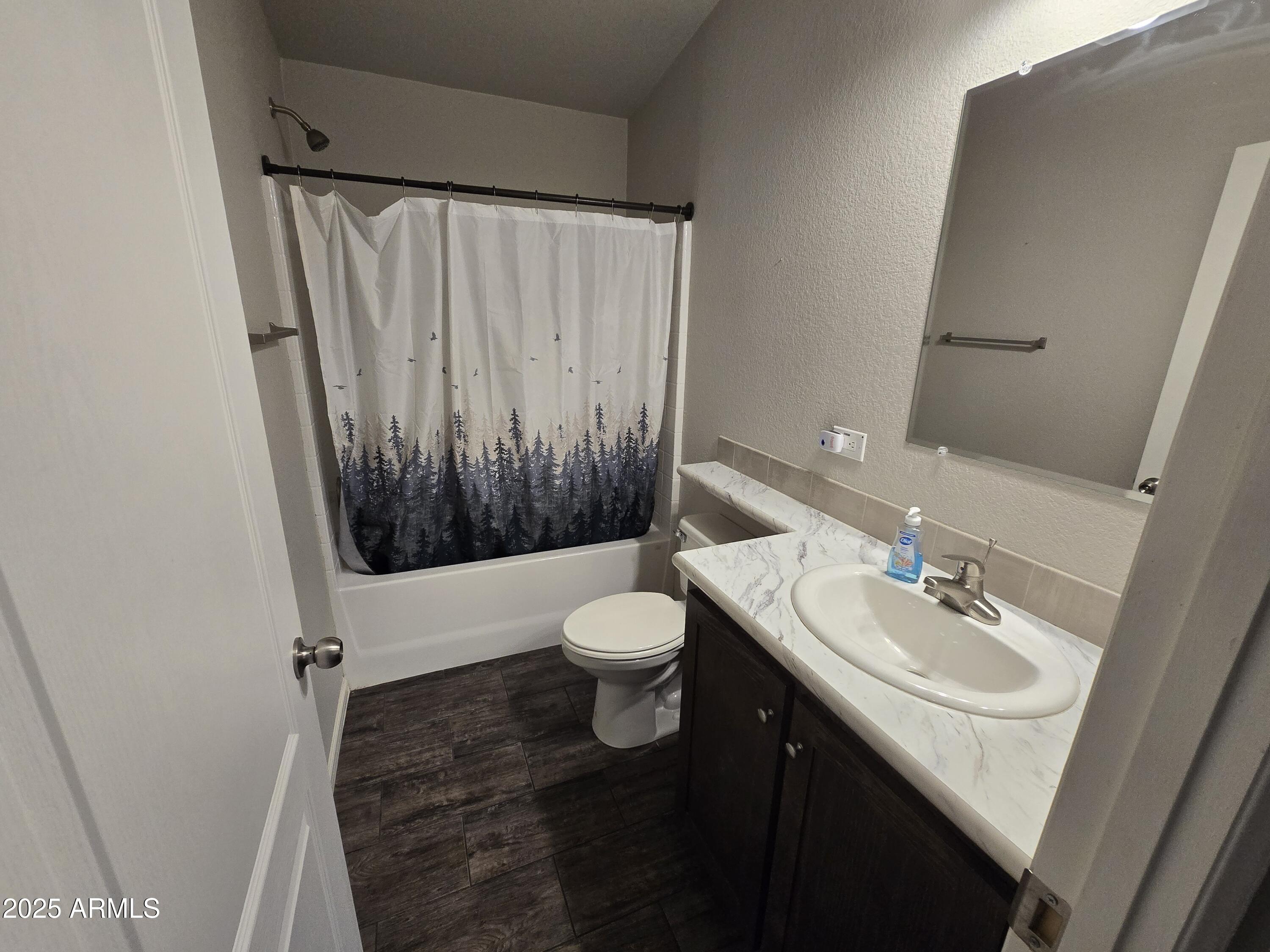 67881 Mesquite Avenue