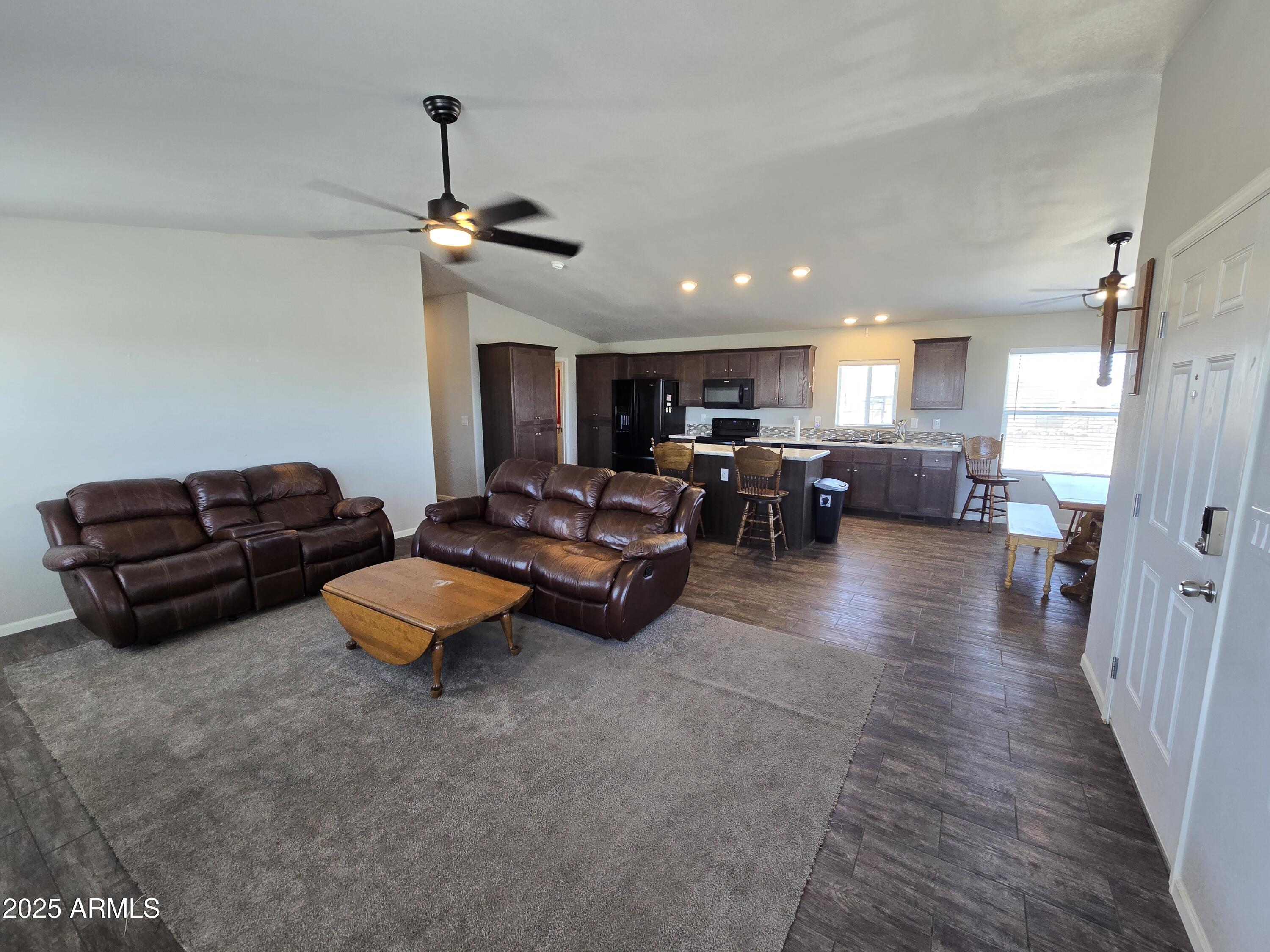 67881 Mesquite Avenue