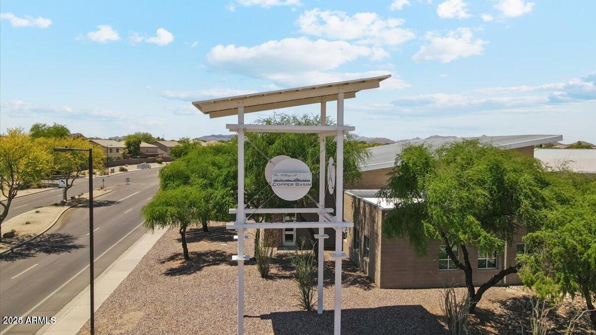 4750 E CHROMIUM Road