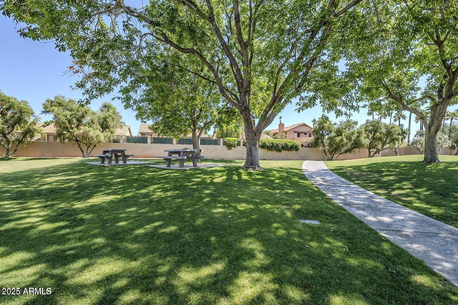 2302 E MOUNTAIN SKY Avenue