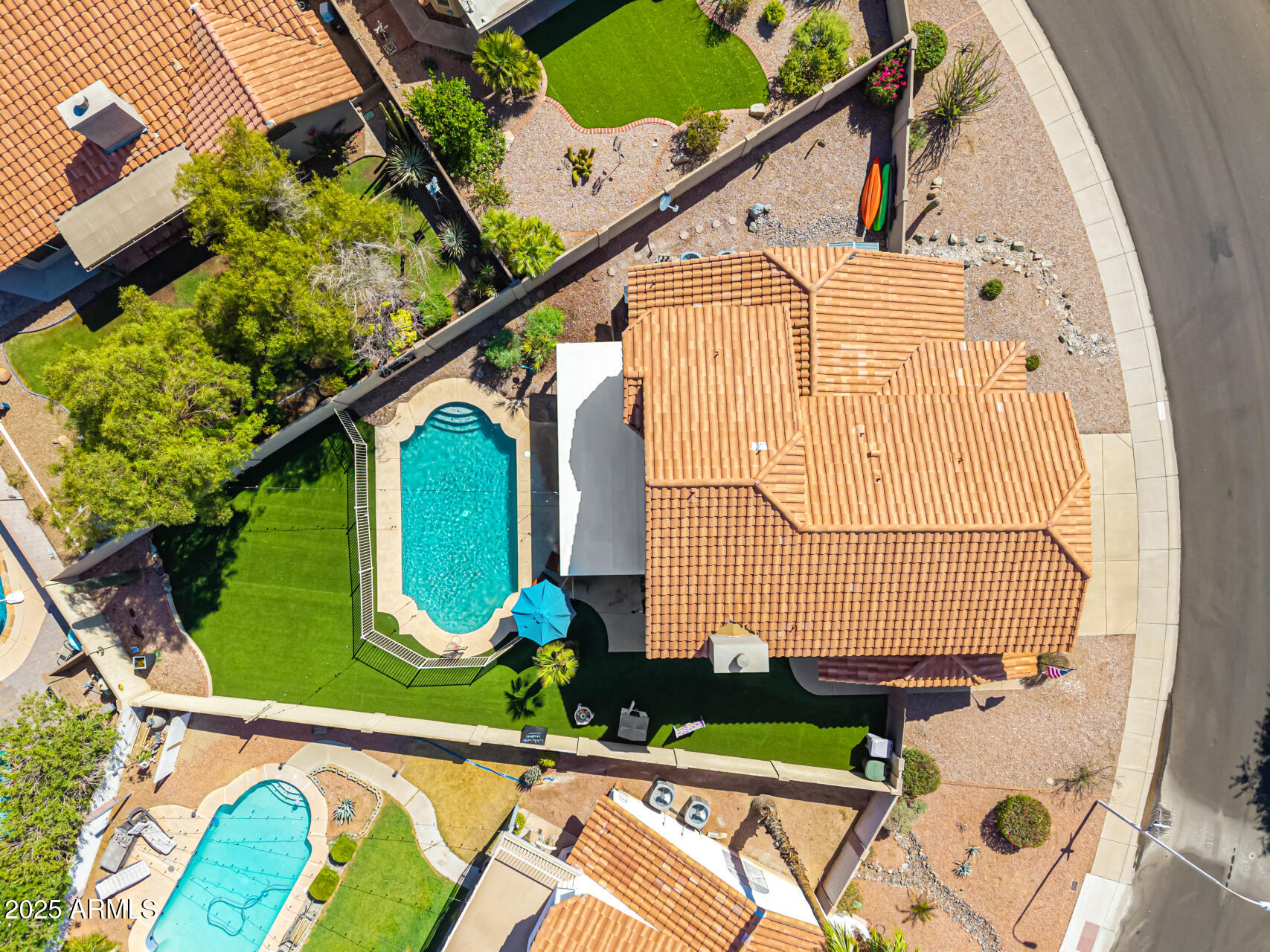 2302 E MOUNTAIN SKY Avenue