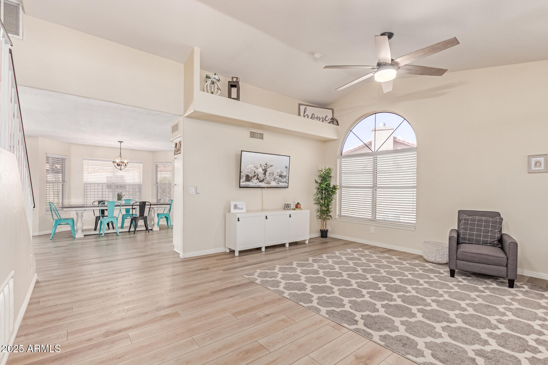 2302 E MOUNTAIN SKY Avenue