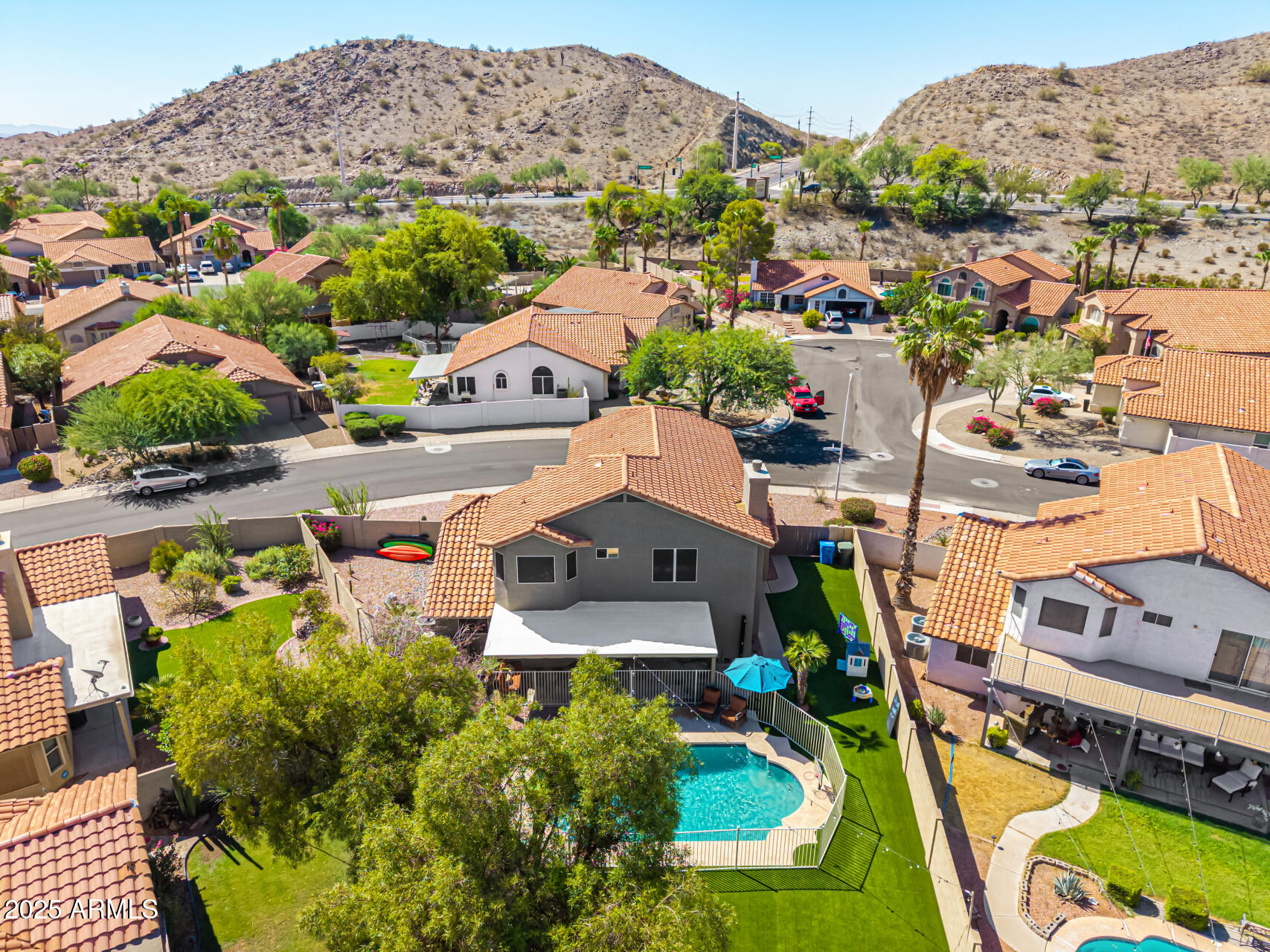 2302 E MOUNTAIN SKY Avenue