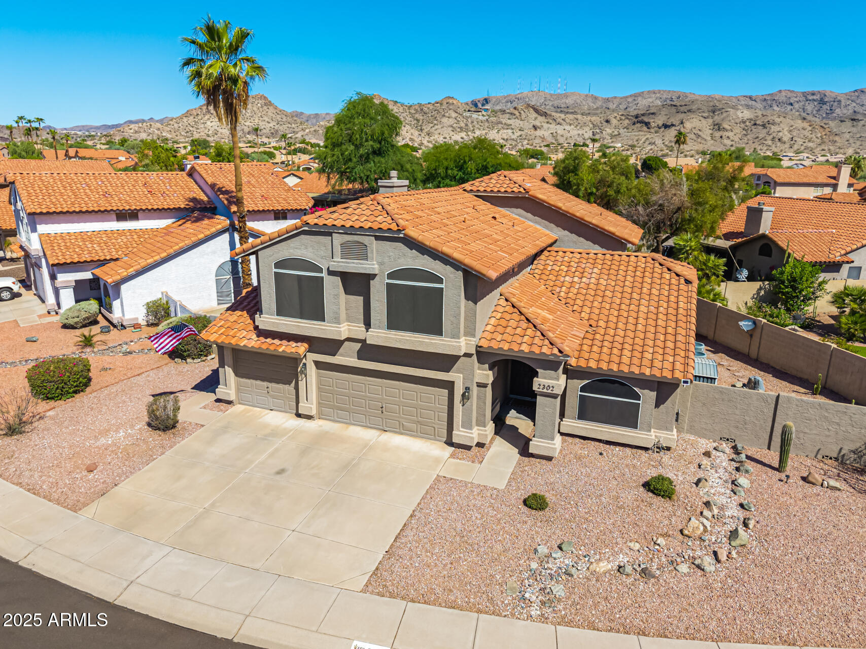 2302 E MOUNTAIN SKY Avenue