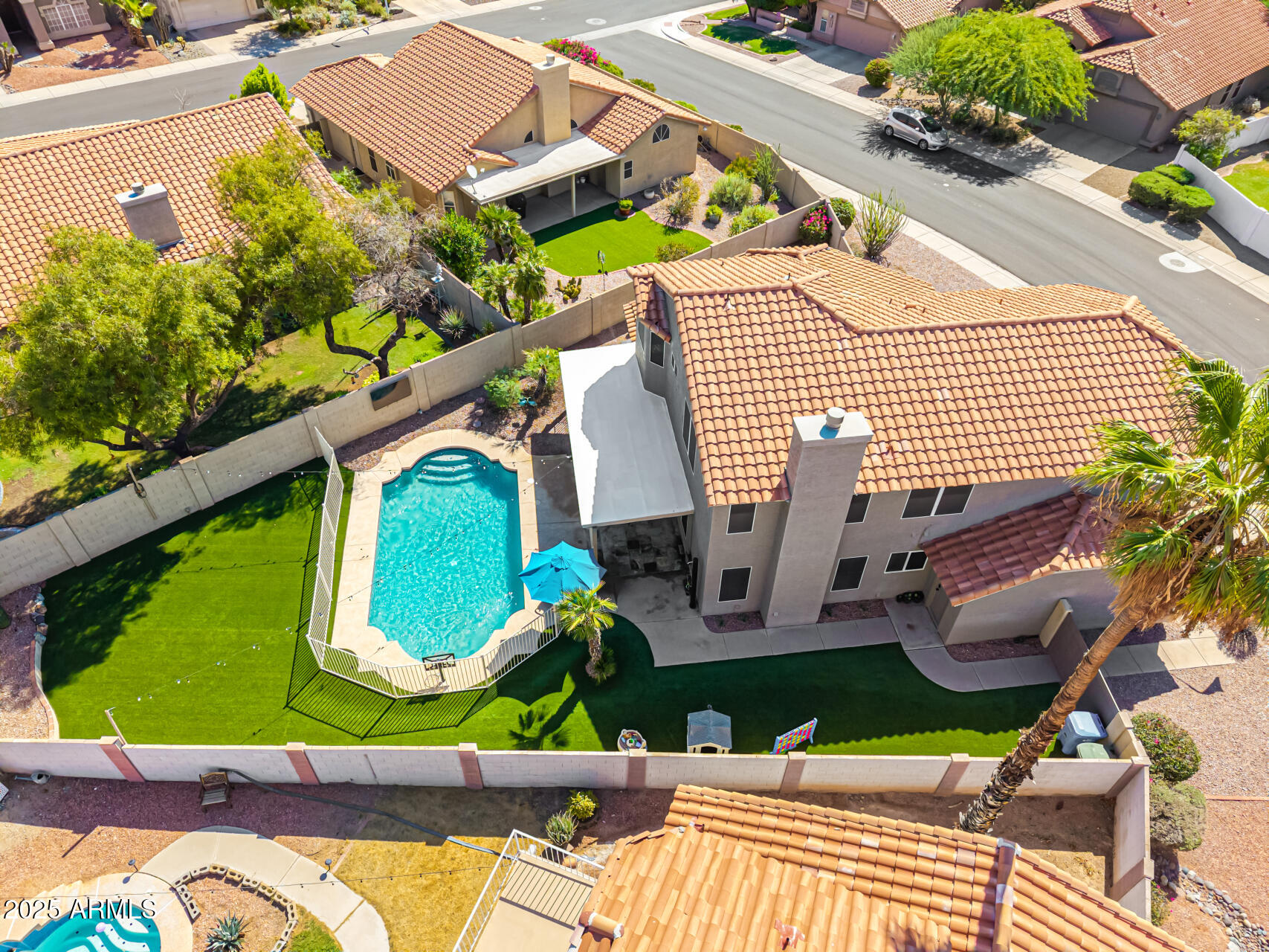 2302 E MOUNTAIN SKY Avenue