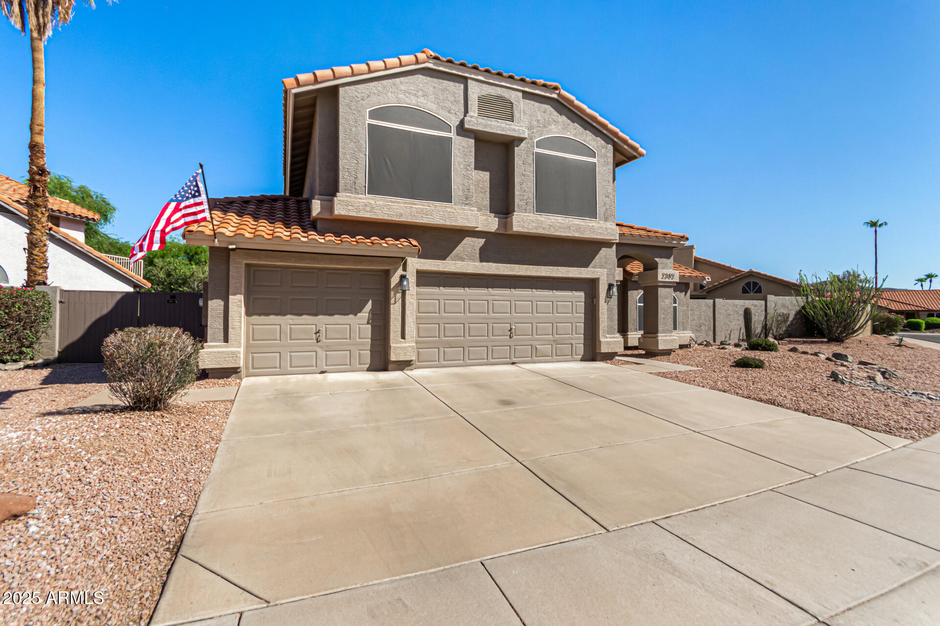 2302 E MOUNTAIN SKY Avenue