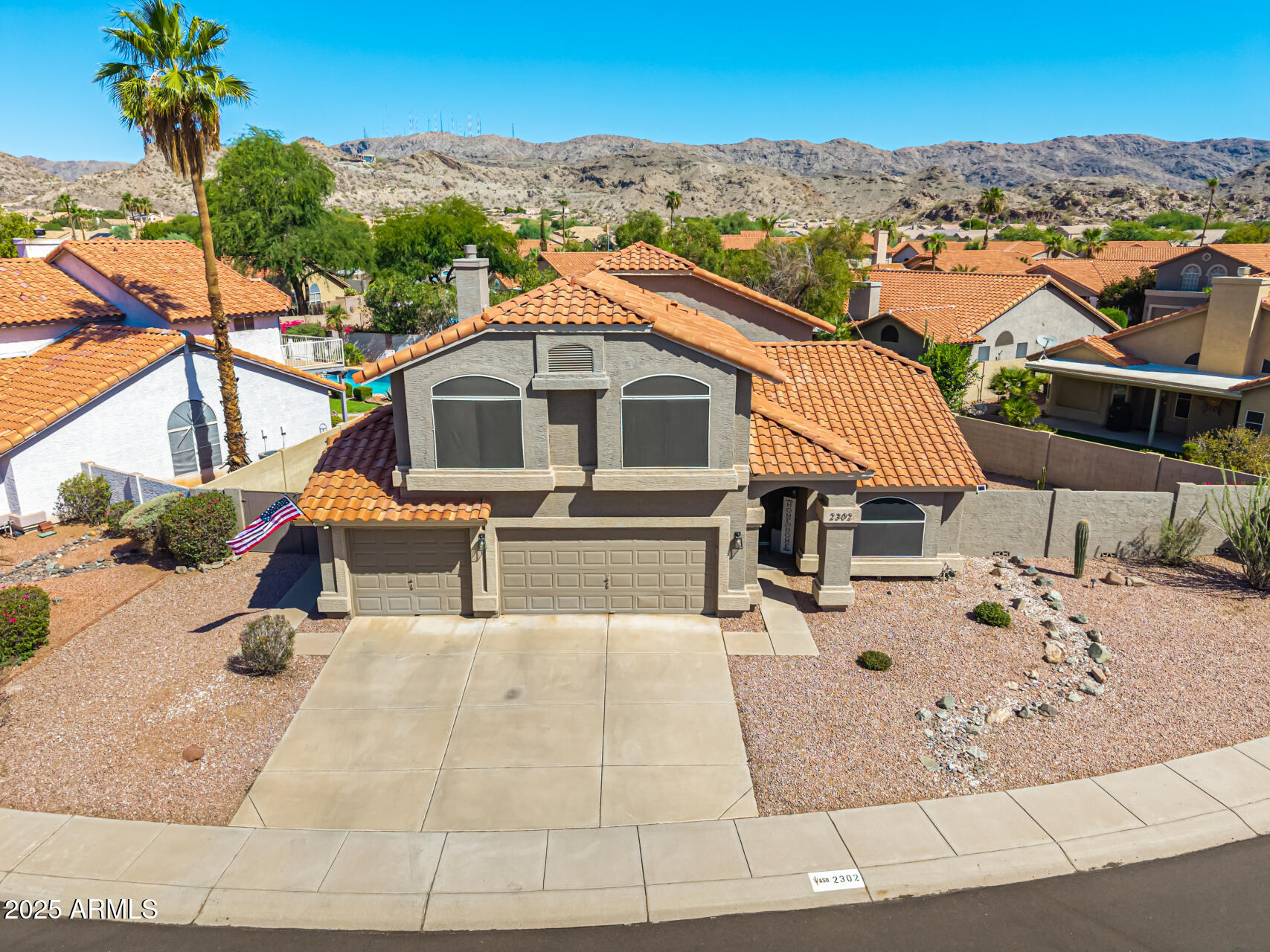 2302 E MOUNTAIN SKY Avenue