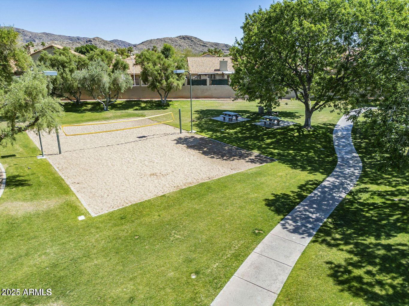 2302 E MOUNTAIN SKY Avenue