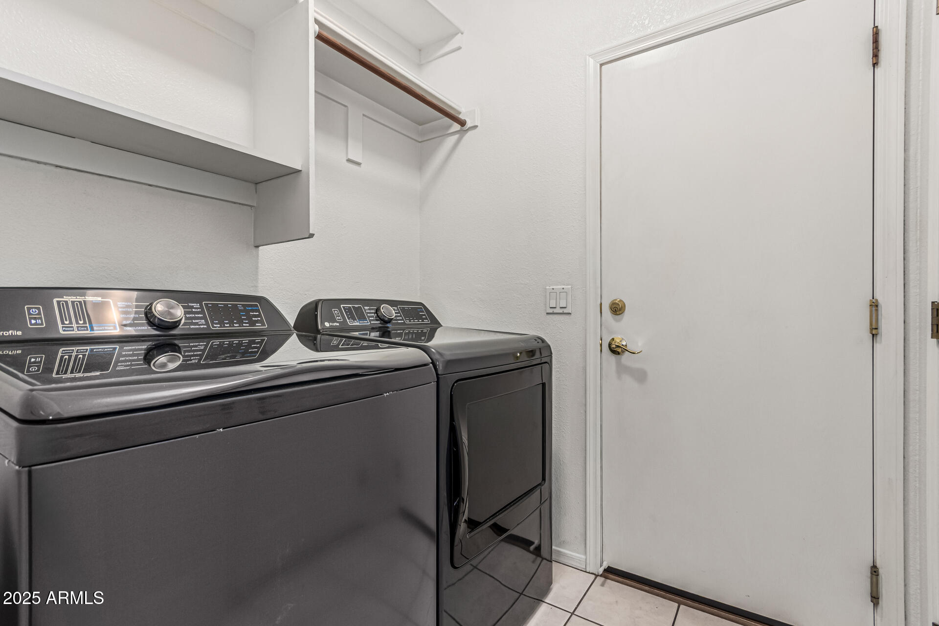 1031 W Longhorn Drive