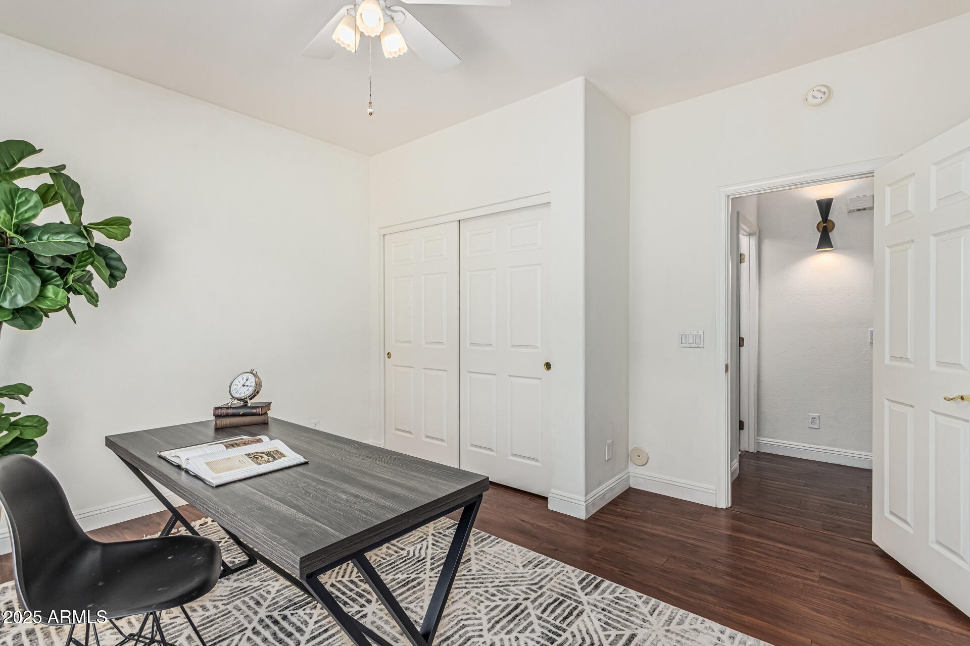 1031 W Longhorn Drive