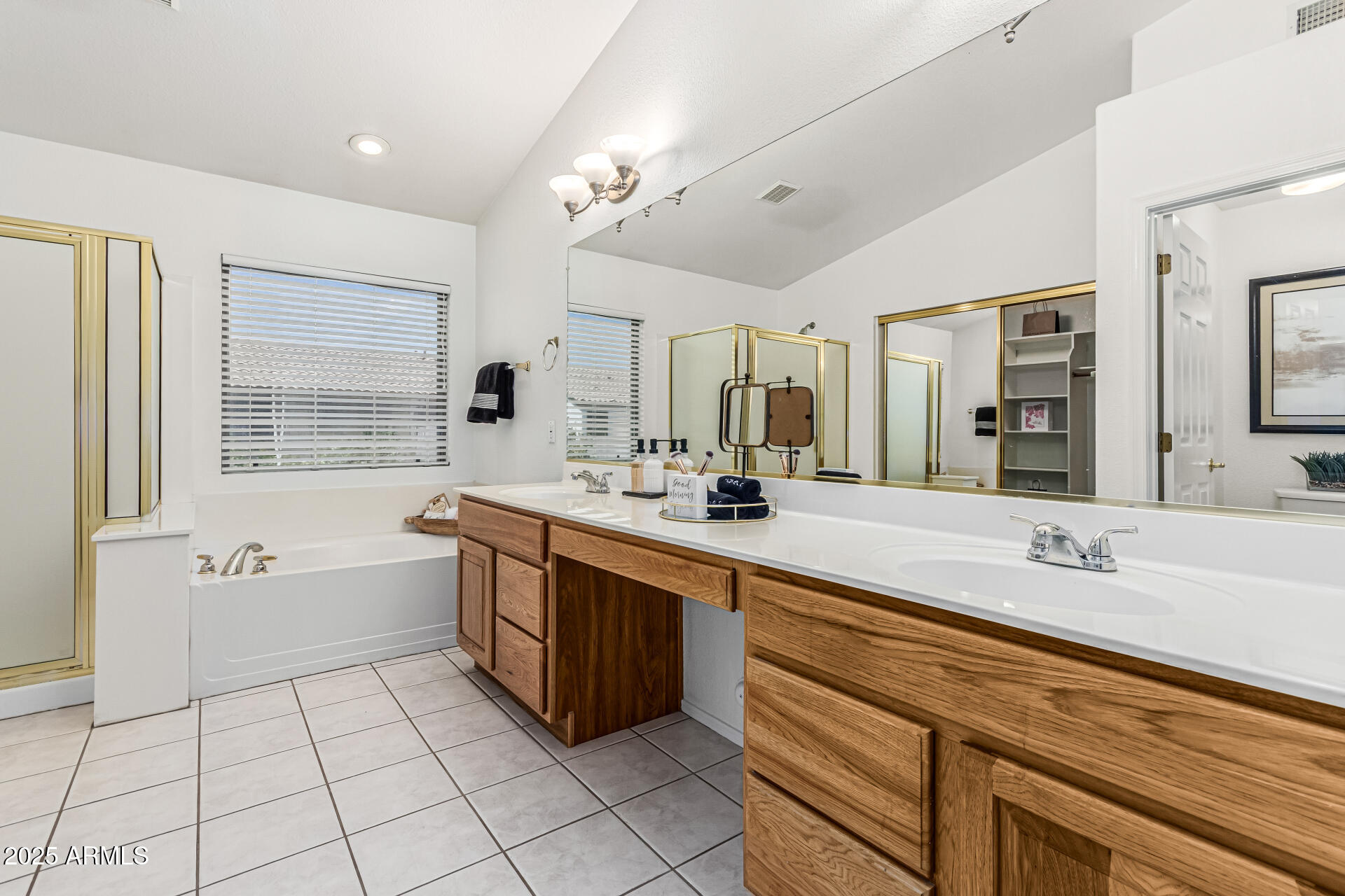 1031 W Longhorn Drive