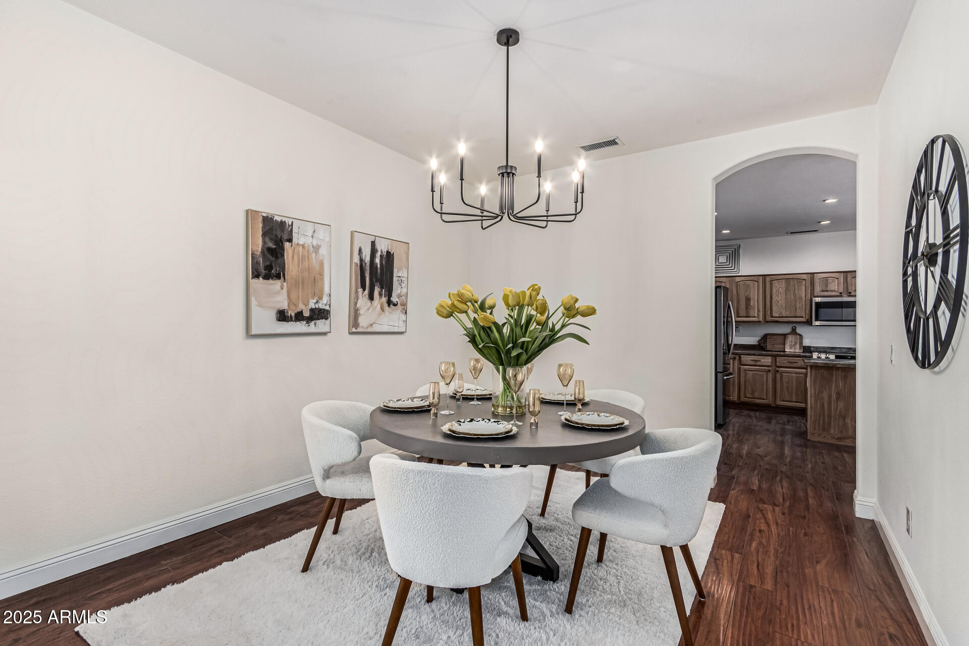 1031 W Longhorn Drive