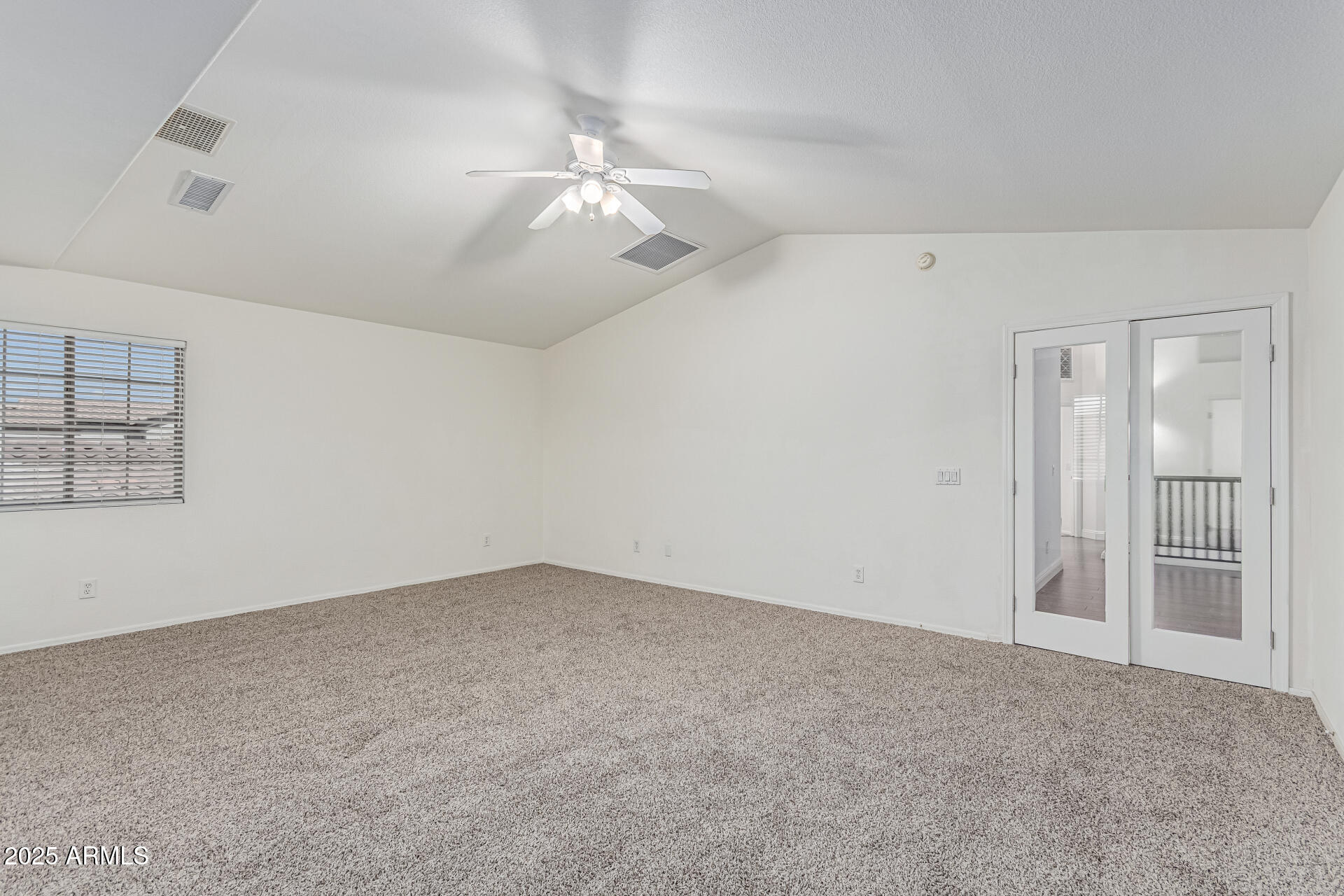 1031 W Longhorn Drive