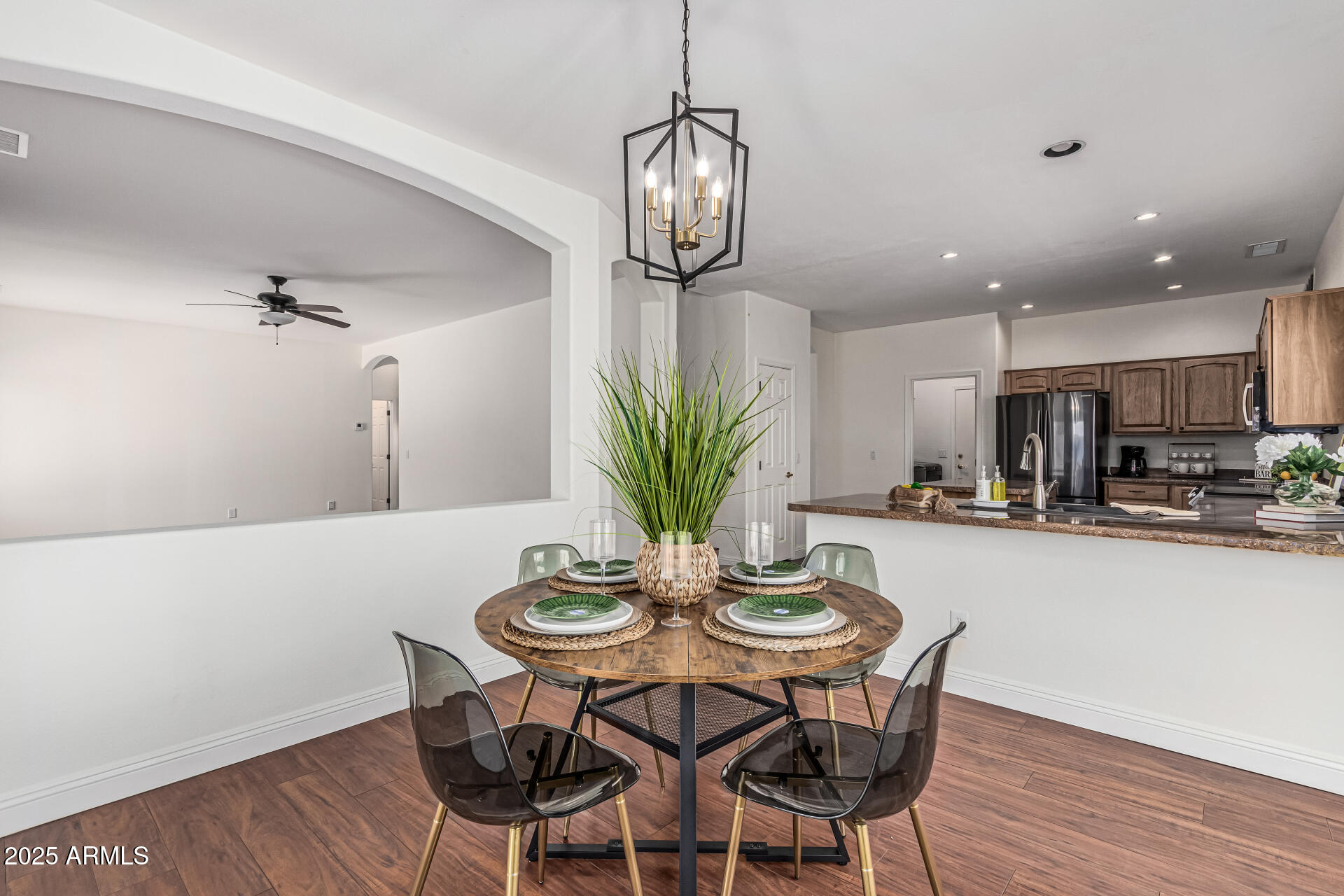 1031 W Longhorn Drive