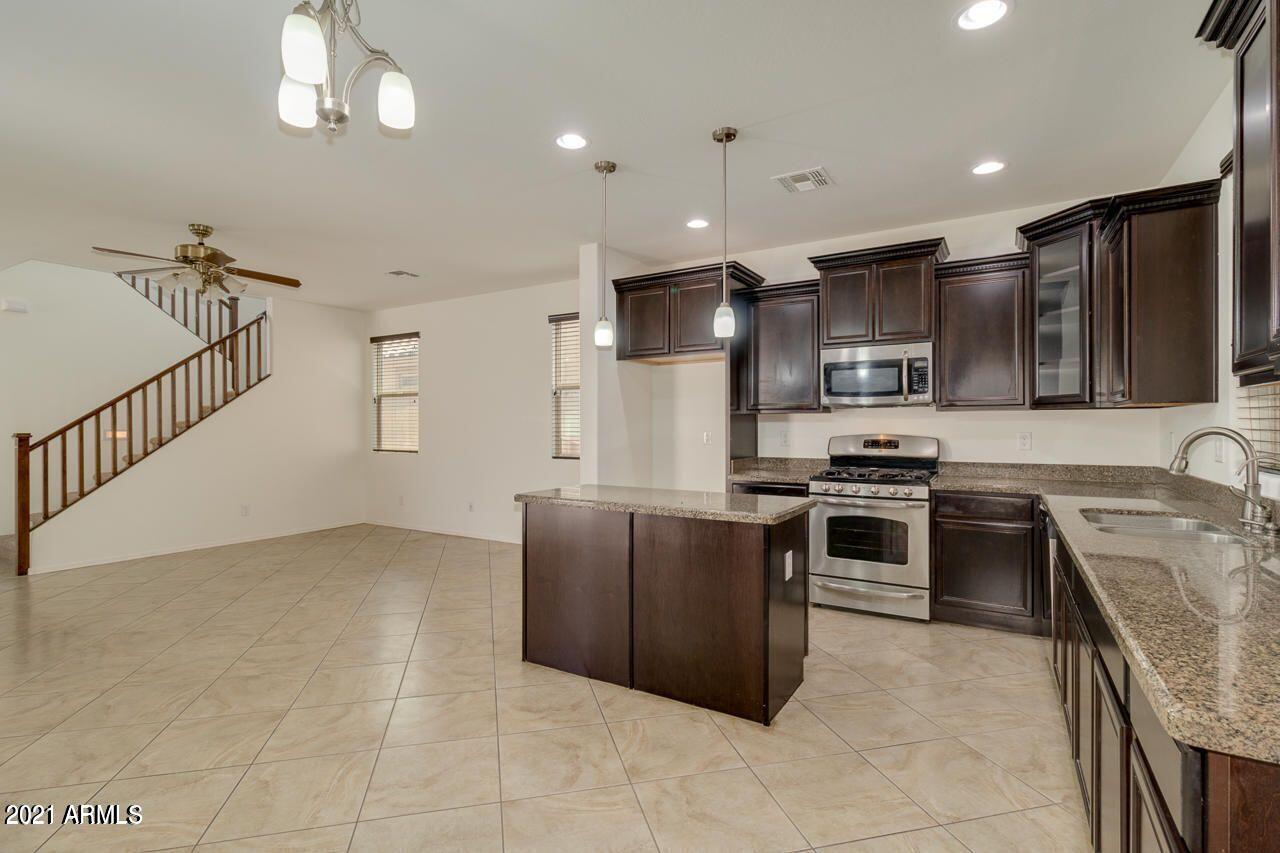 1705 W PELICAN Drive