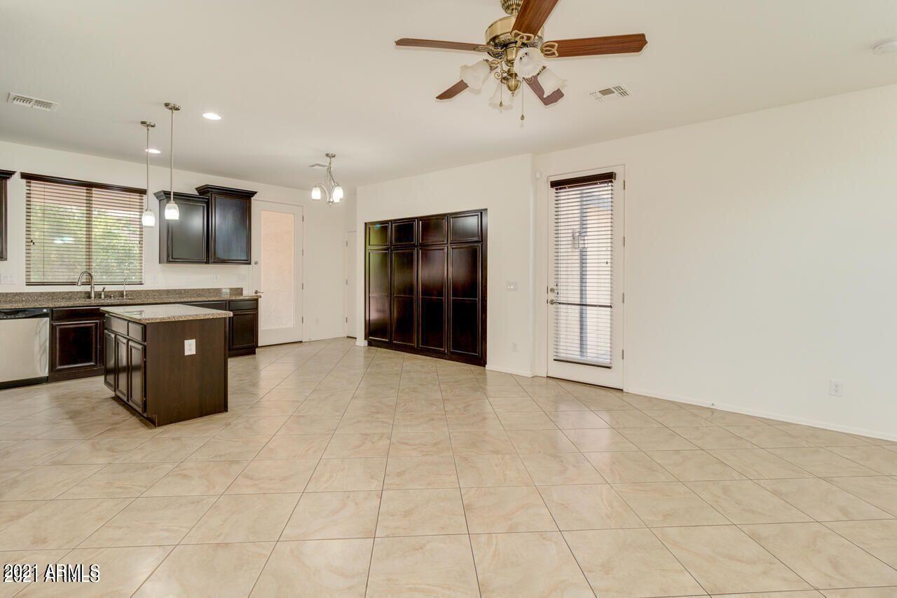 1705 W PELICAN Drive