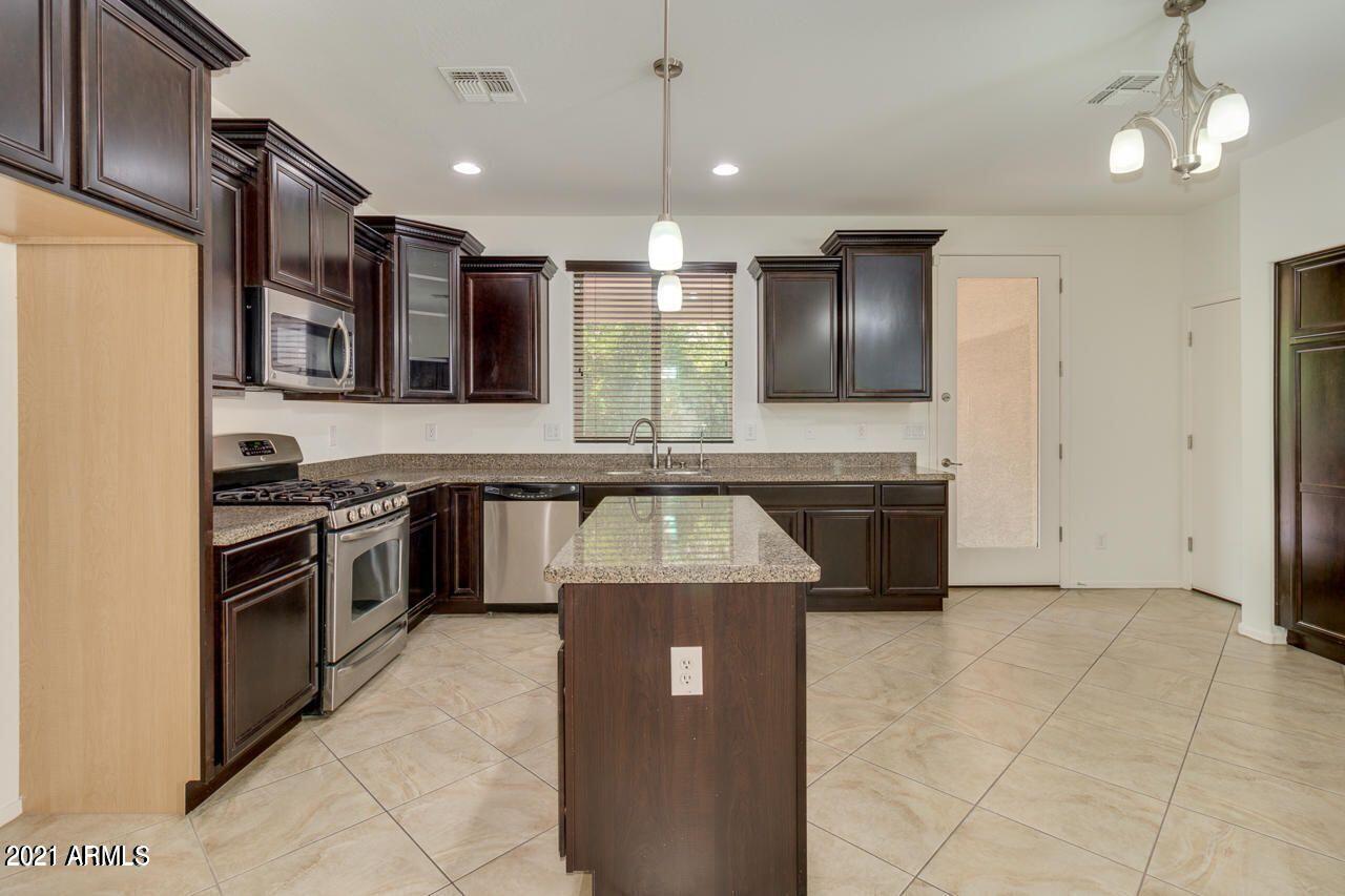 1705 W PELICAN Drive