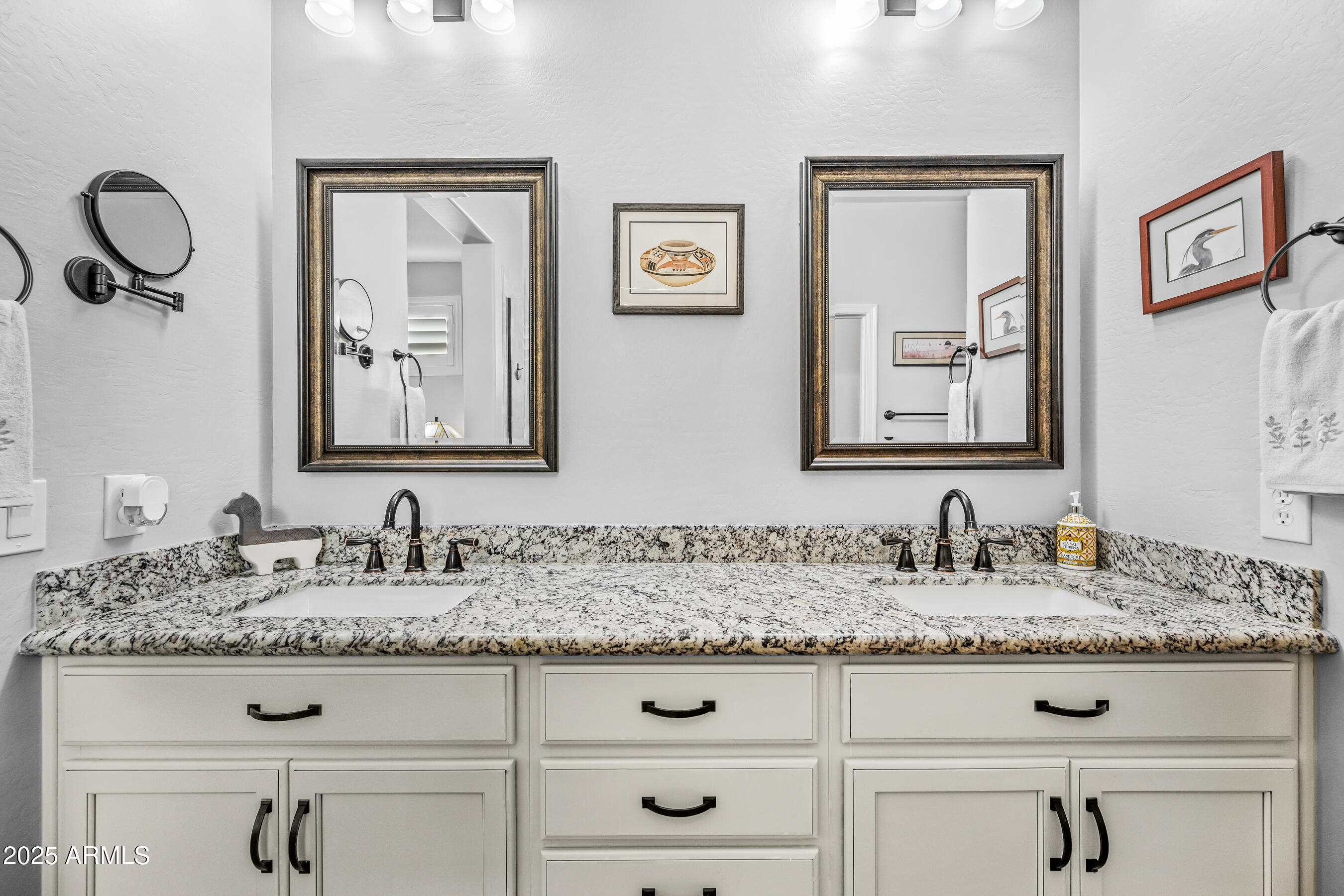 10704 E Twister Avenue