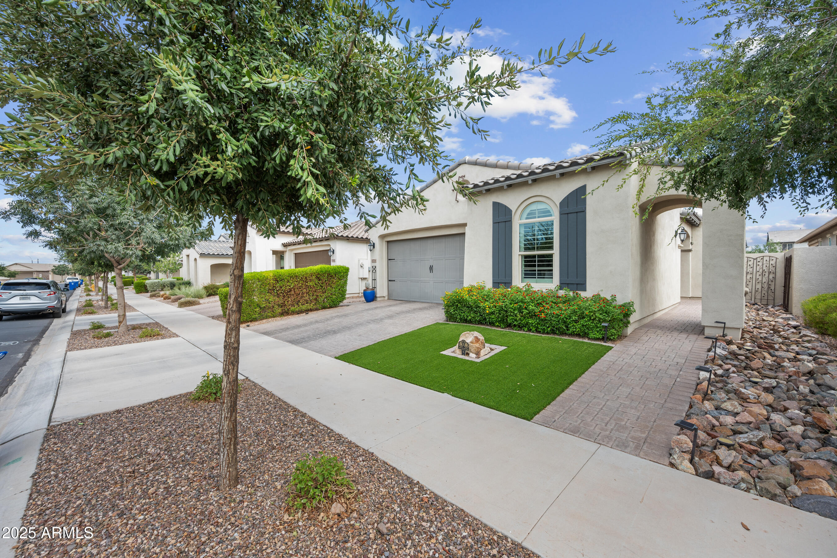 10704 E Twister Avenue