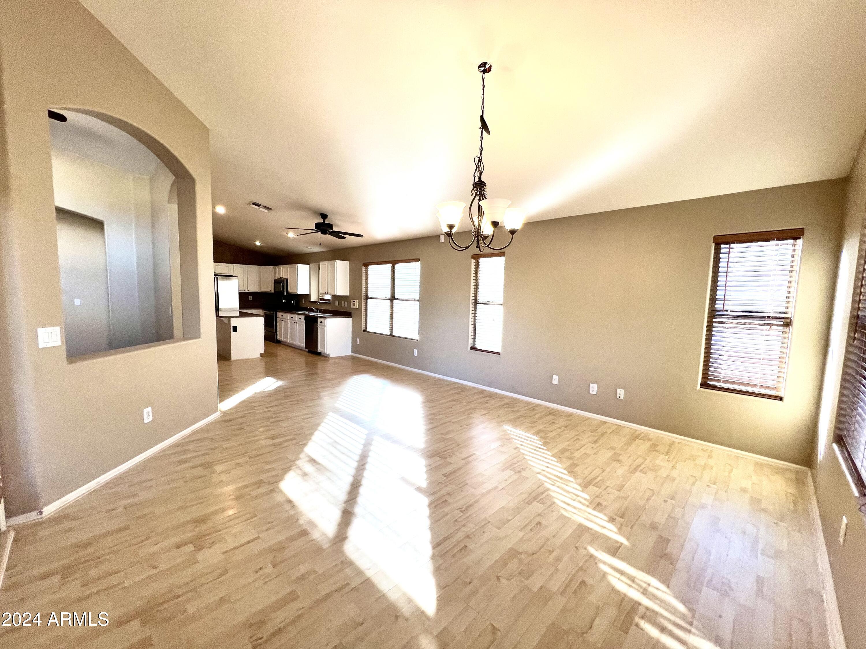 11210 E PRONGHORN Avenue