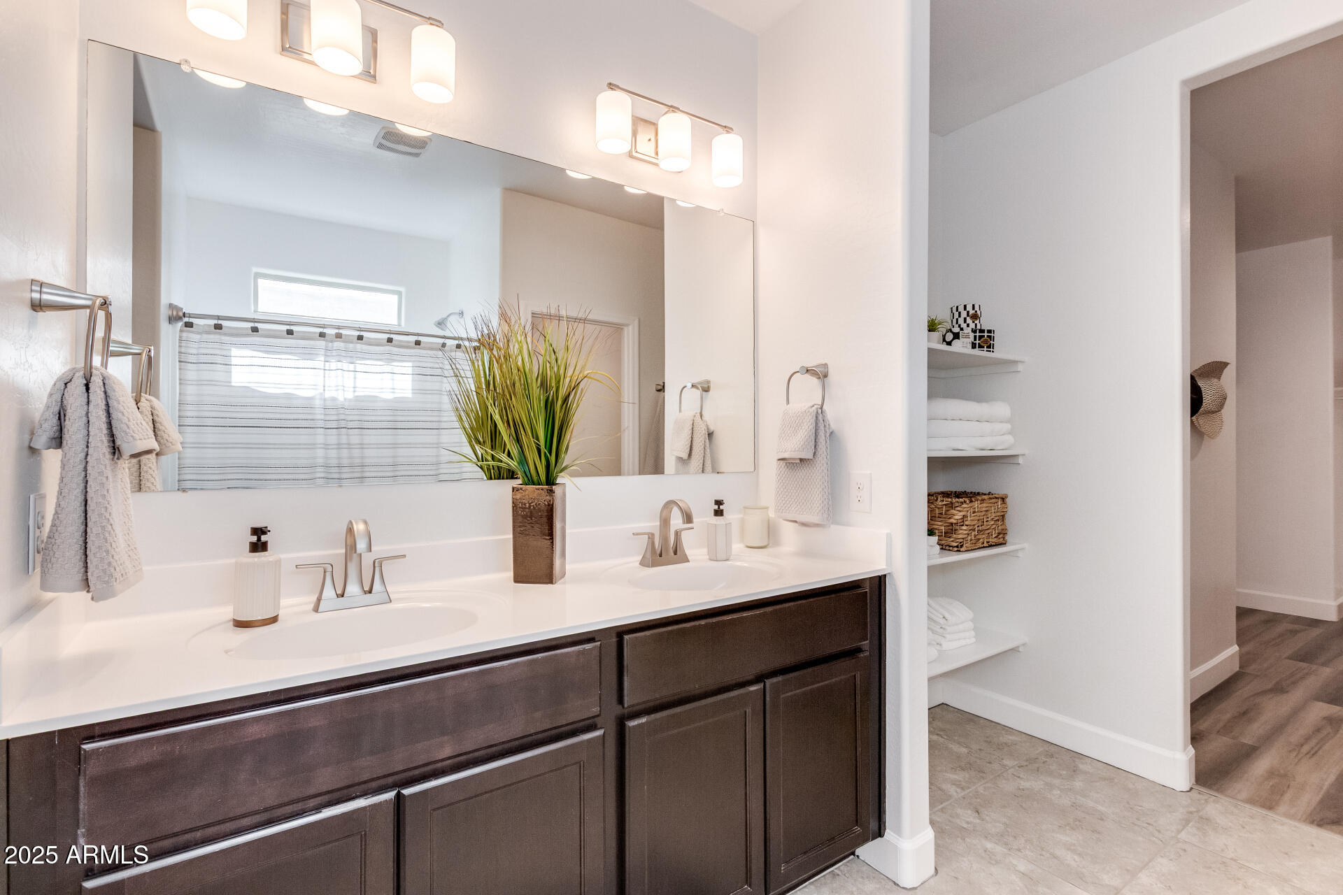 4750 E CHROMIUM Road