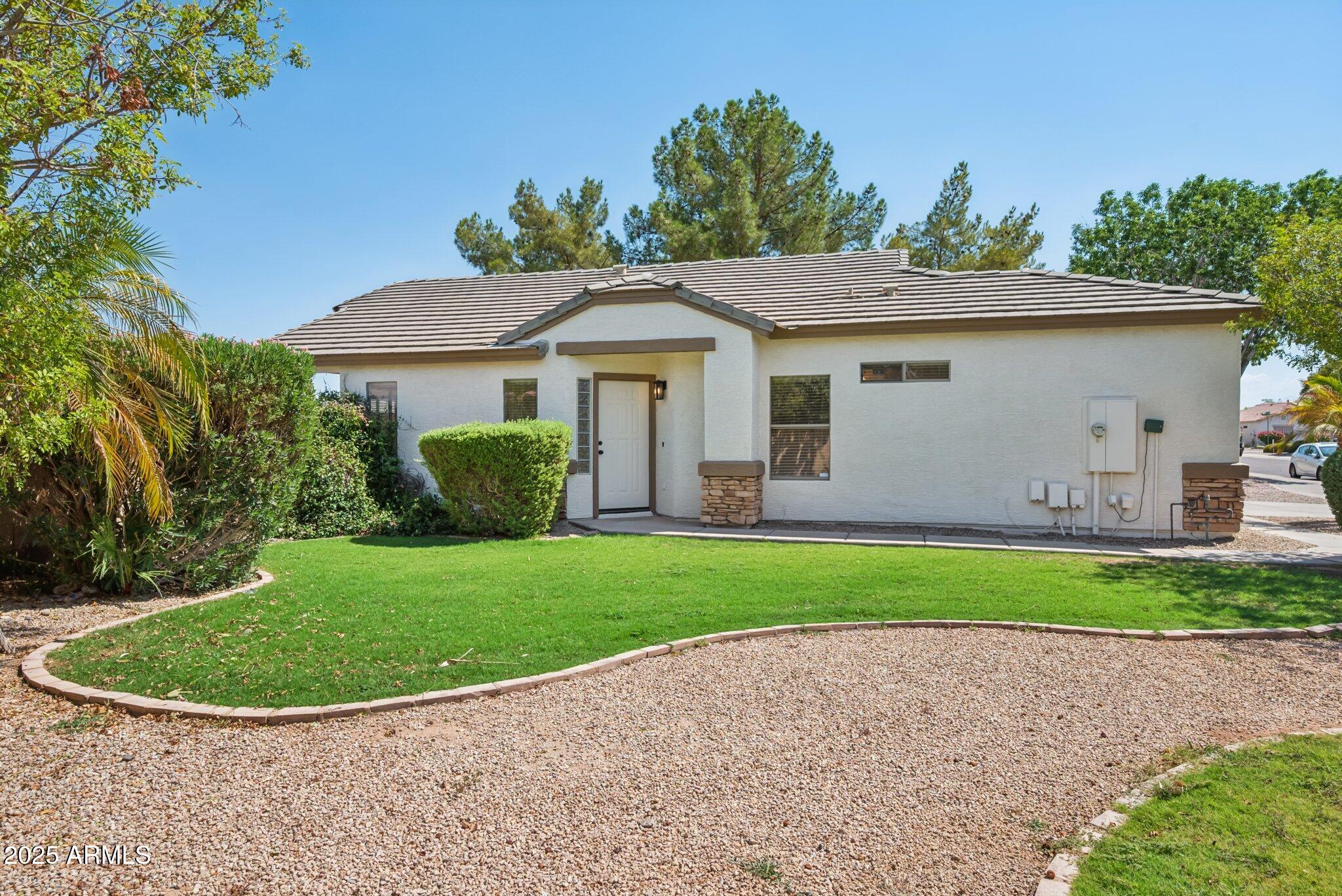 2131 S PEPPERTREE Drive