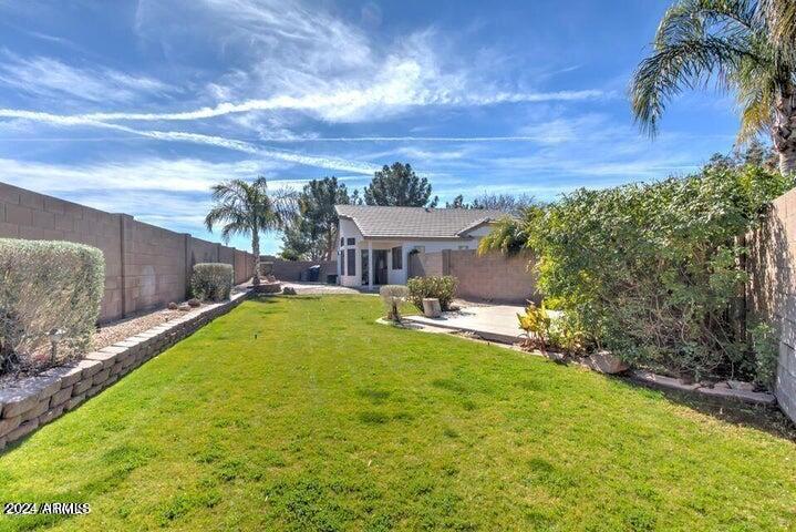 2131 S PEPPERTREE Drive