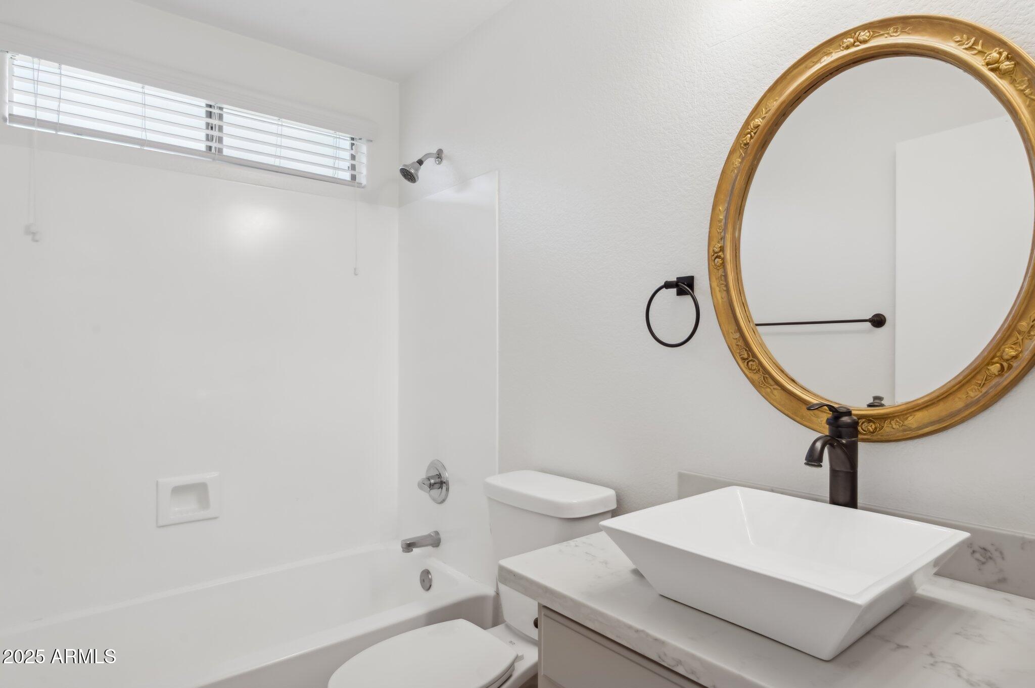 2131 S PEPPERTREE Drive