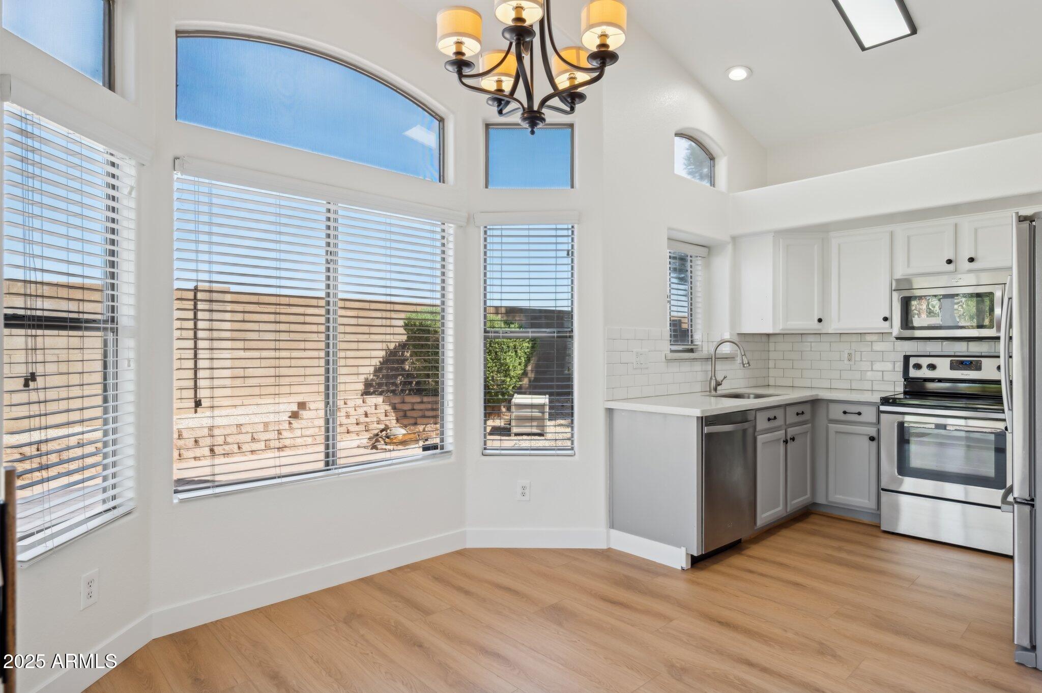 2131 S PEPPERTREE Drive