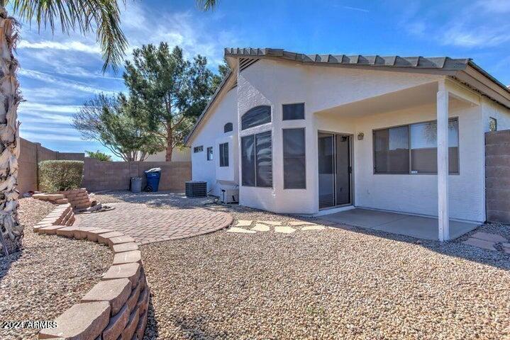 2131 S PEPPERTREE Drive