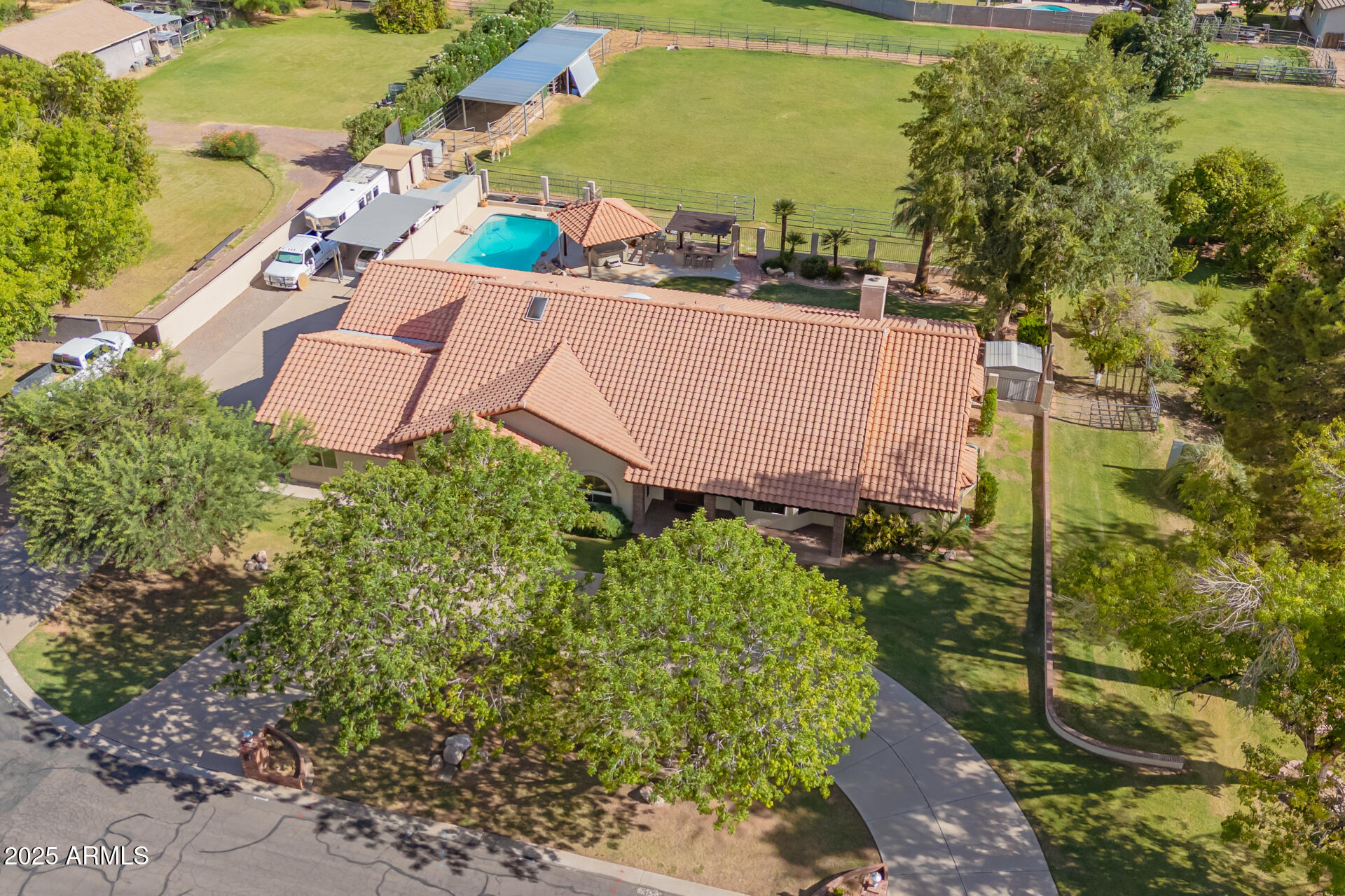 2129 E Page Avenue