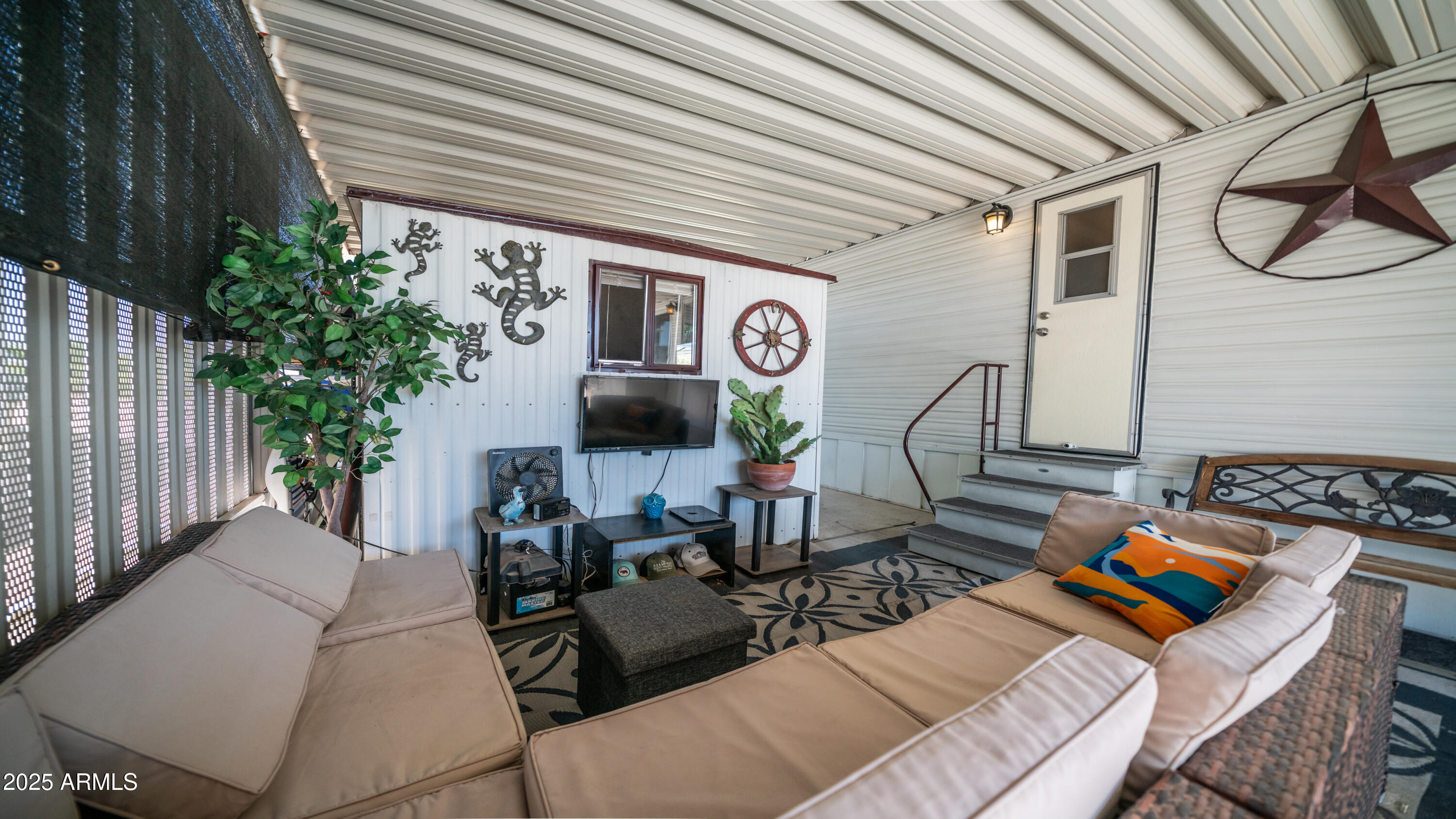 542 ROCK HOUND Drive, 542