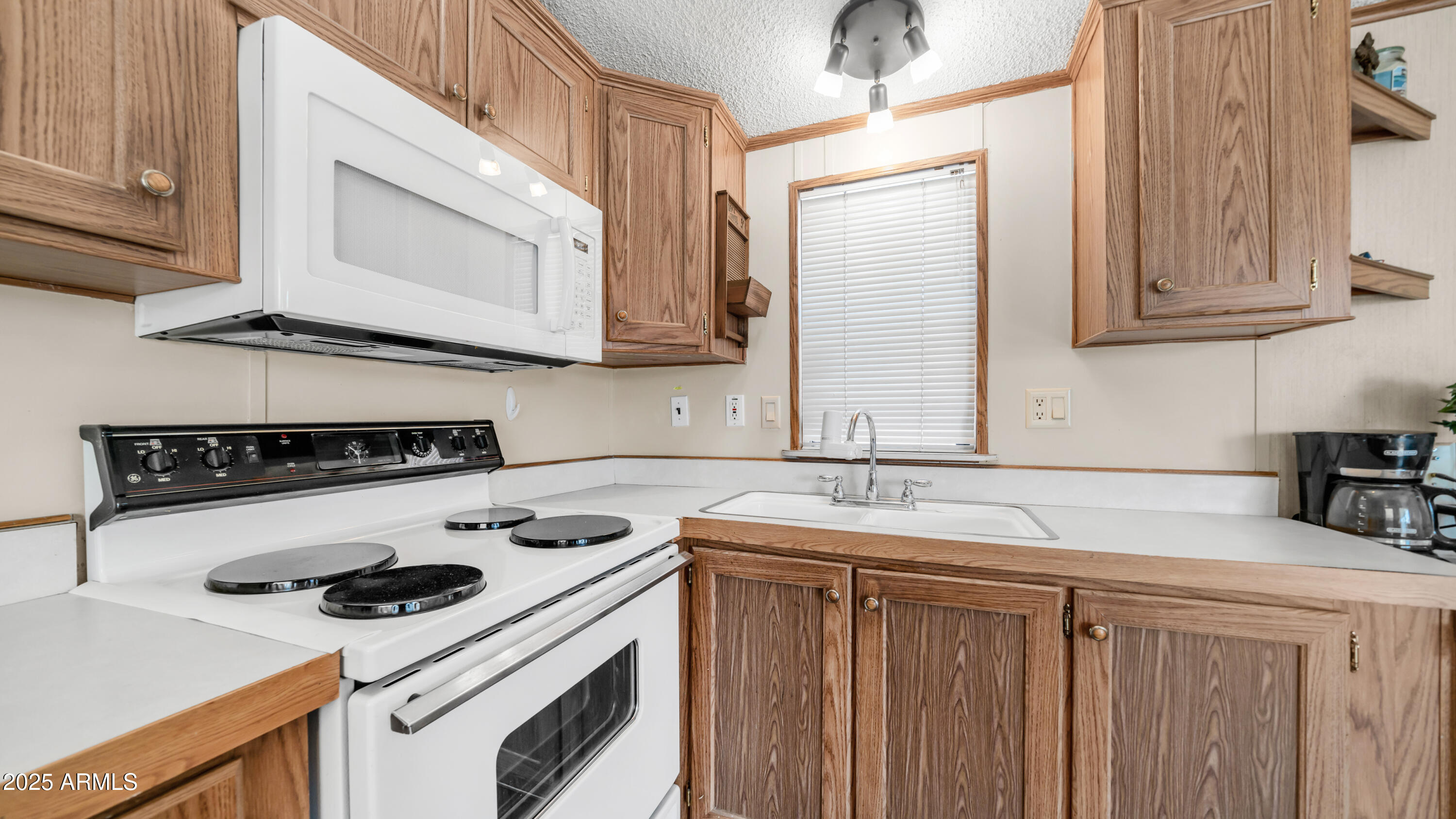 542 ROCK HOUND Drive, 542