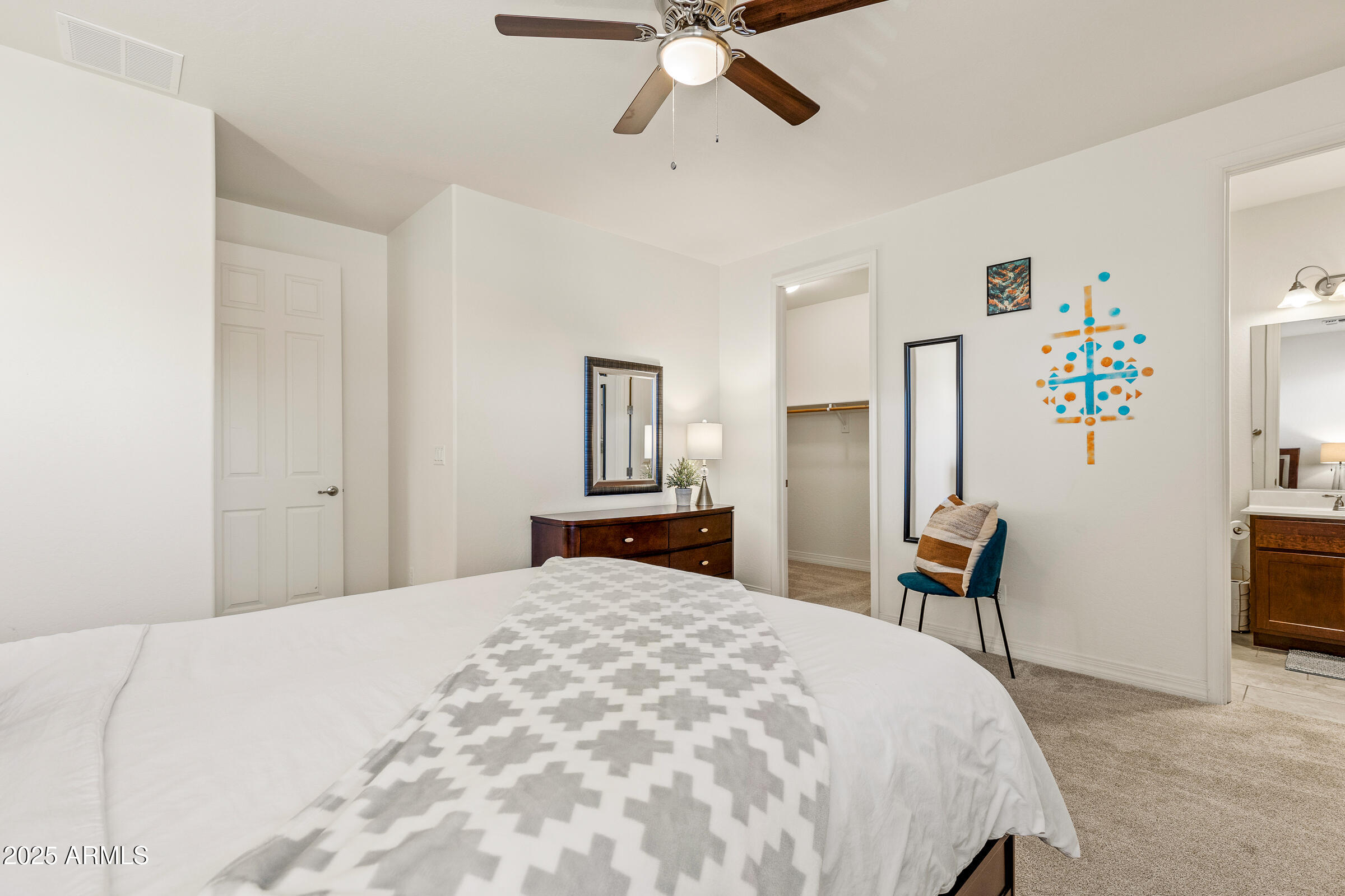 2477 W MISSION TIMBER Circle