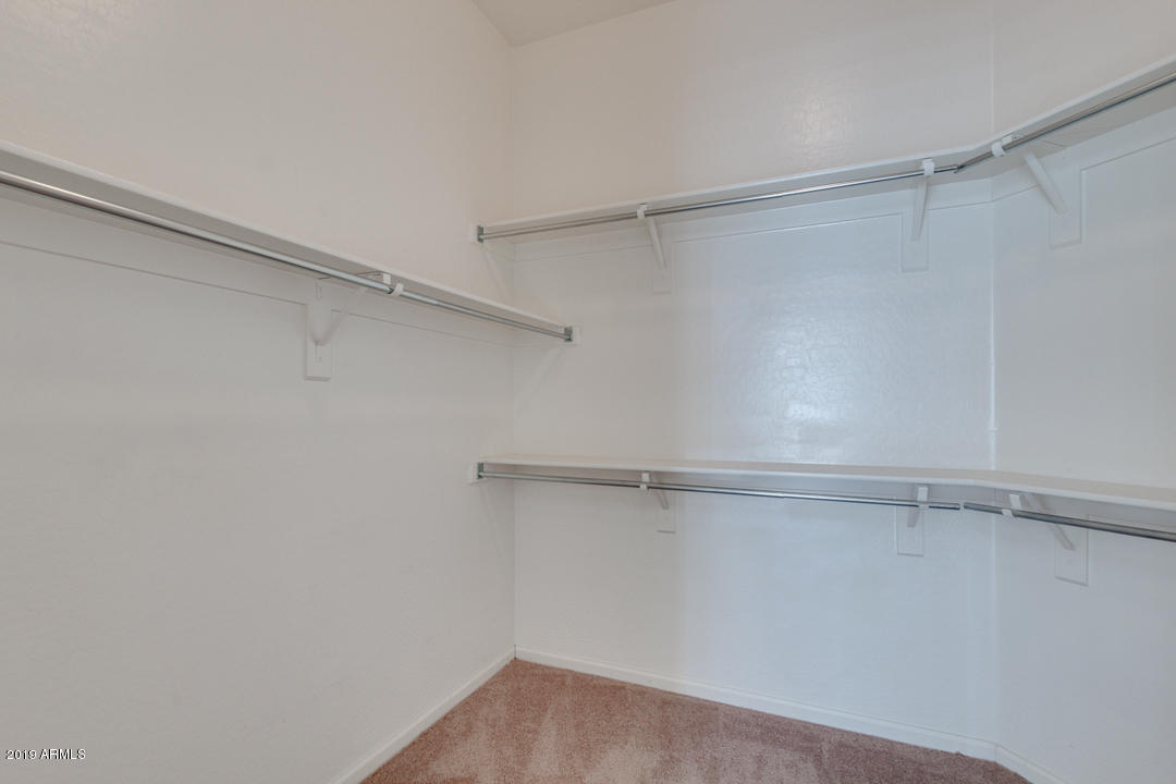 3279 E BRIDGEPORT Parkway