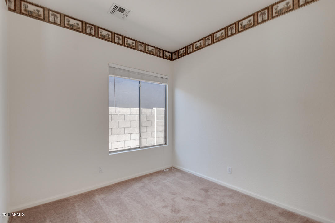 3279 E BRIDGEPORT Parkway