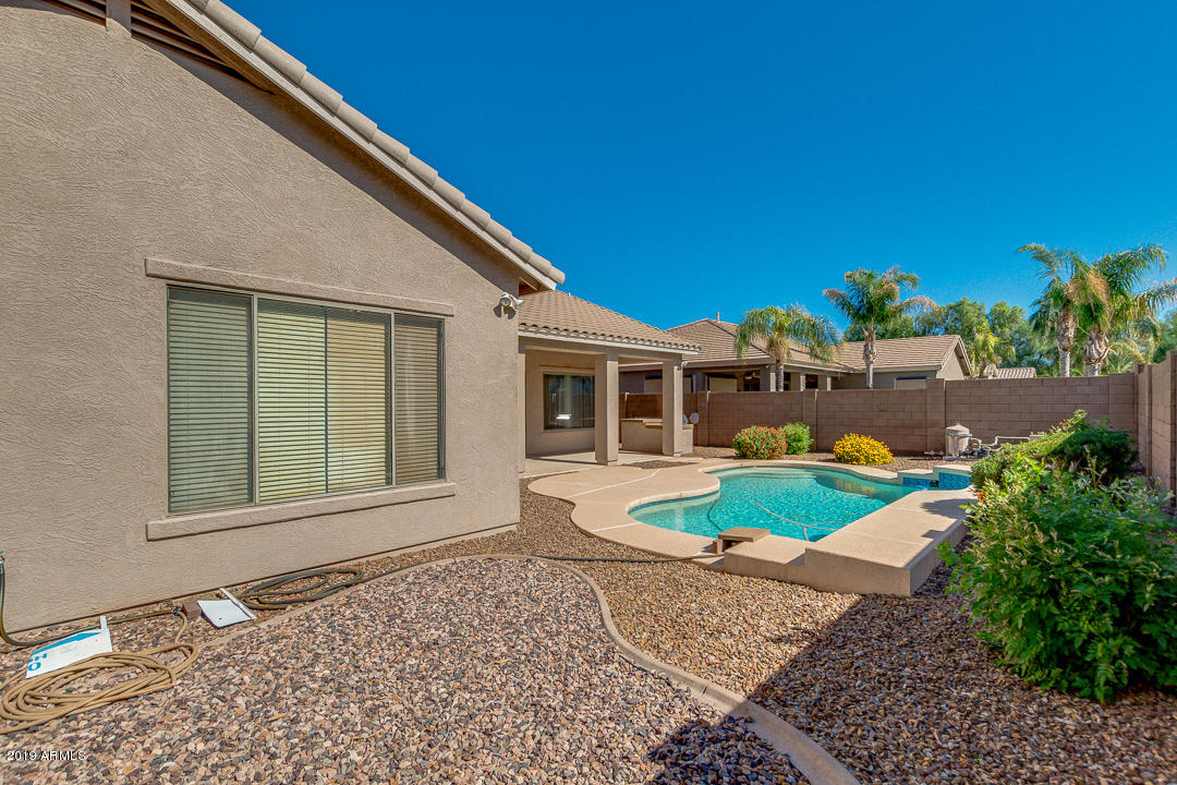 3279 E BRIDGEPORT Parkway