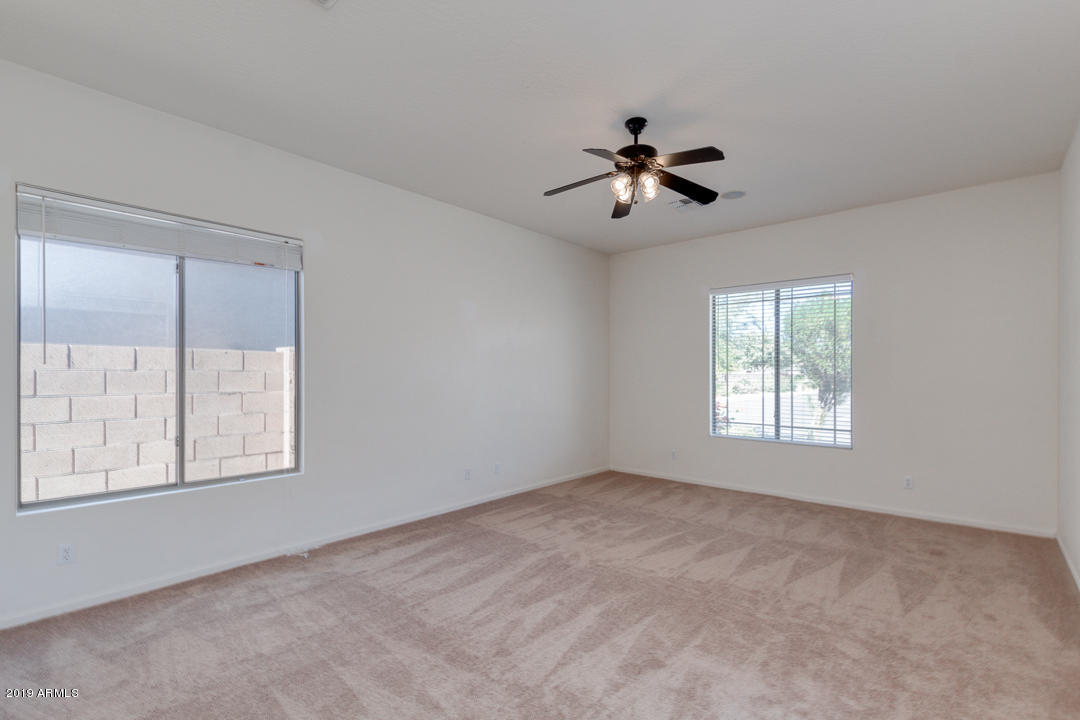 3279 E BRIDGEPORT Parkway