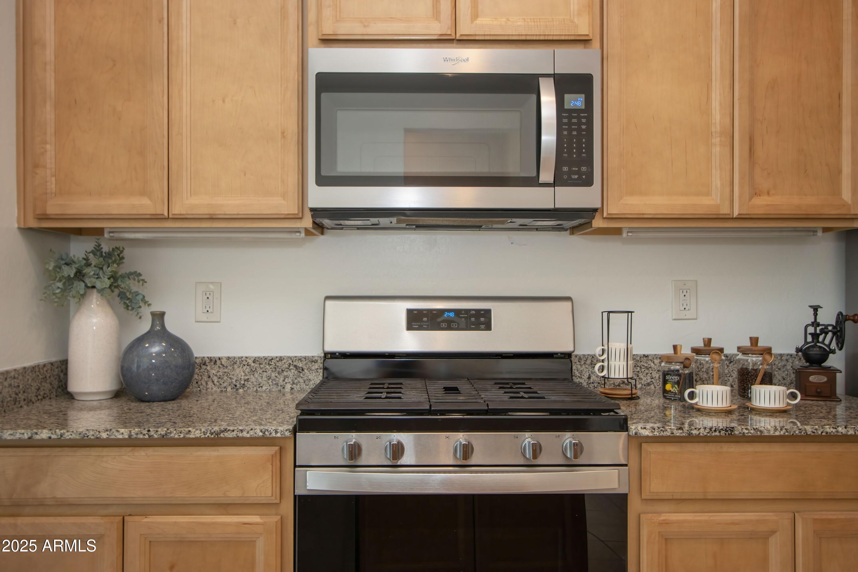 7046 E EAGLE NEST Way