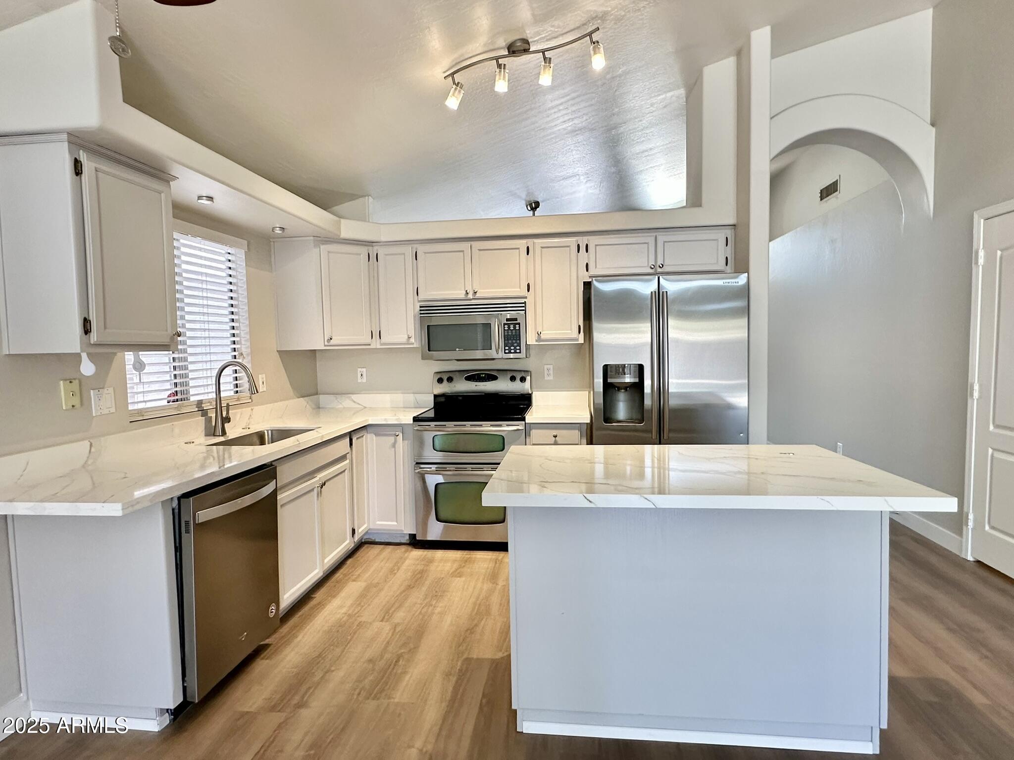 4781 W HARRISON Street