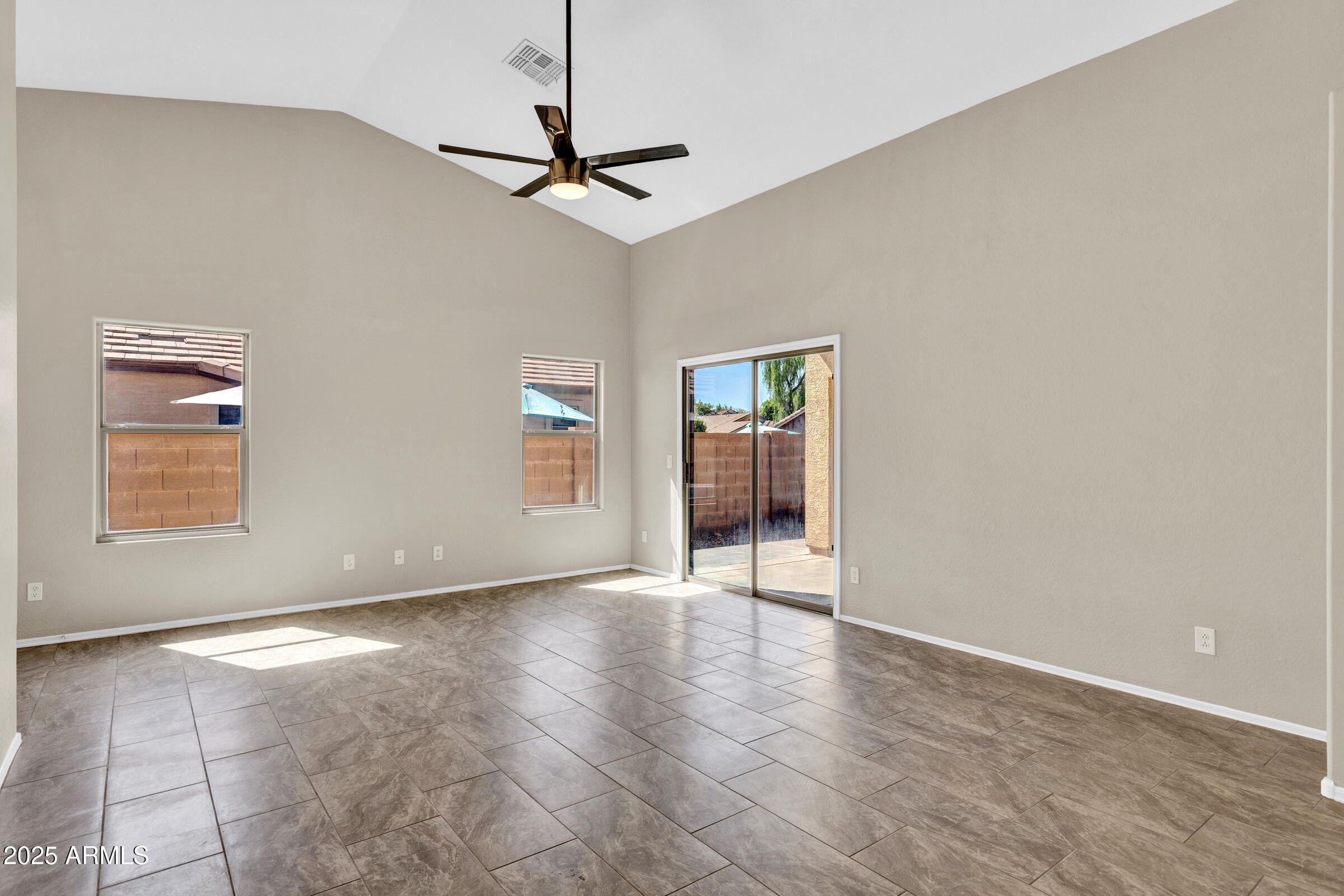 22363 E VIA DEL PALO