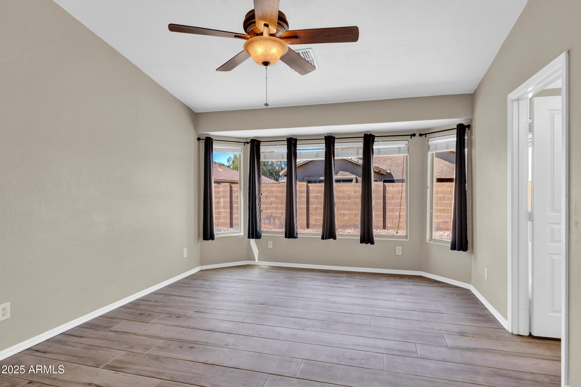 22363 E VIA DEL PALO