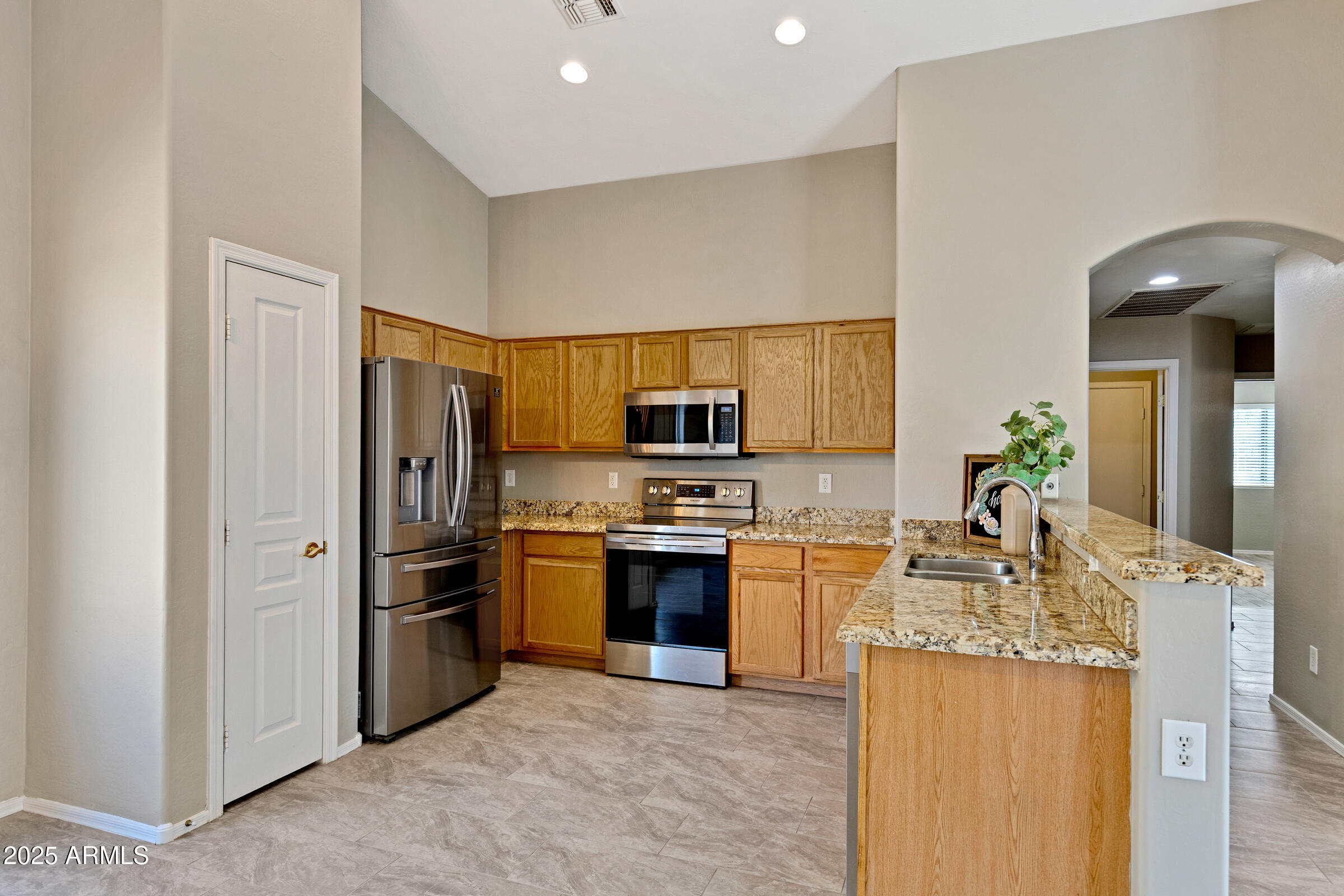 22363 E VIA DEL PALO