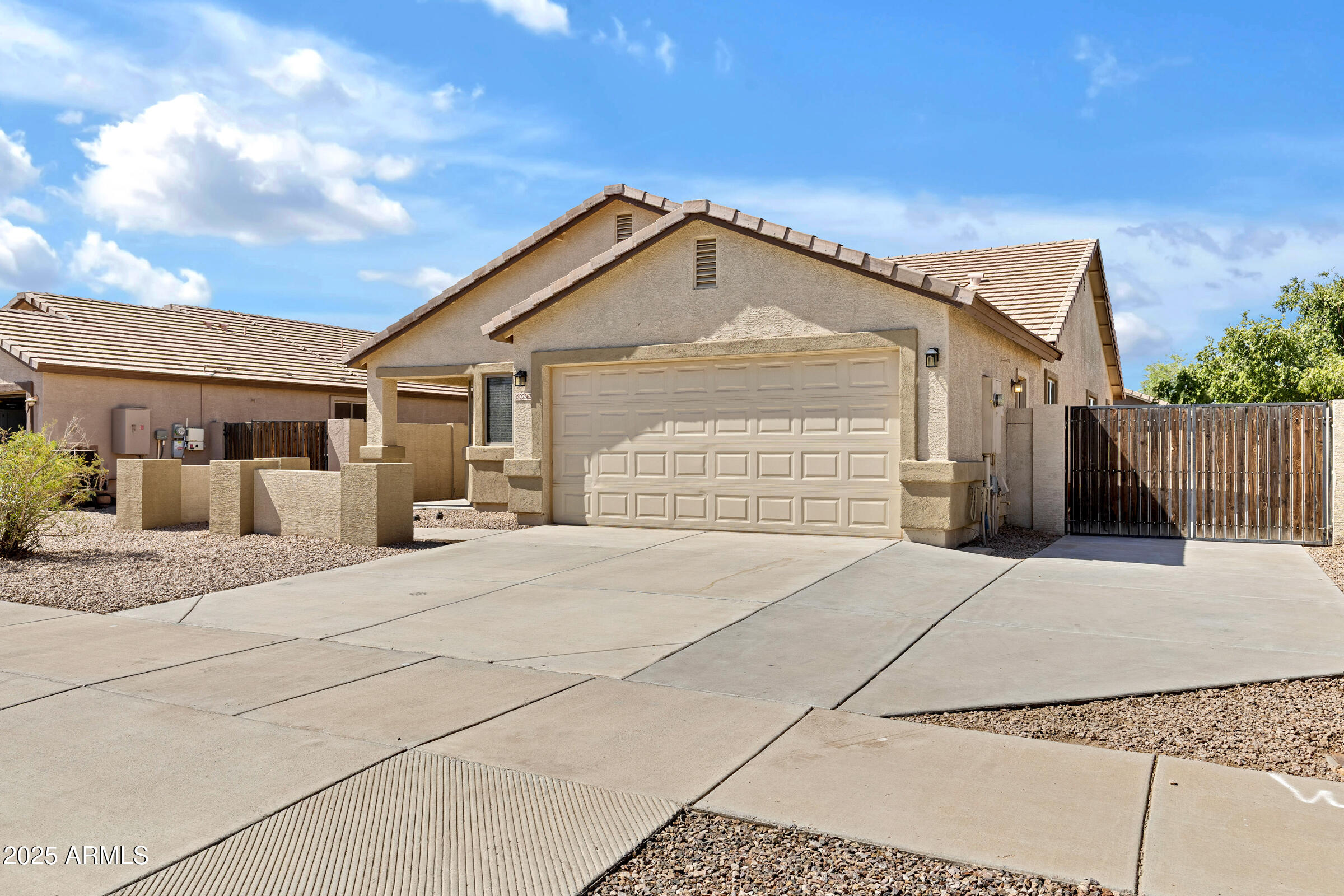 22363 E VIA DEL PALO