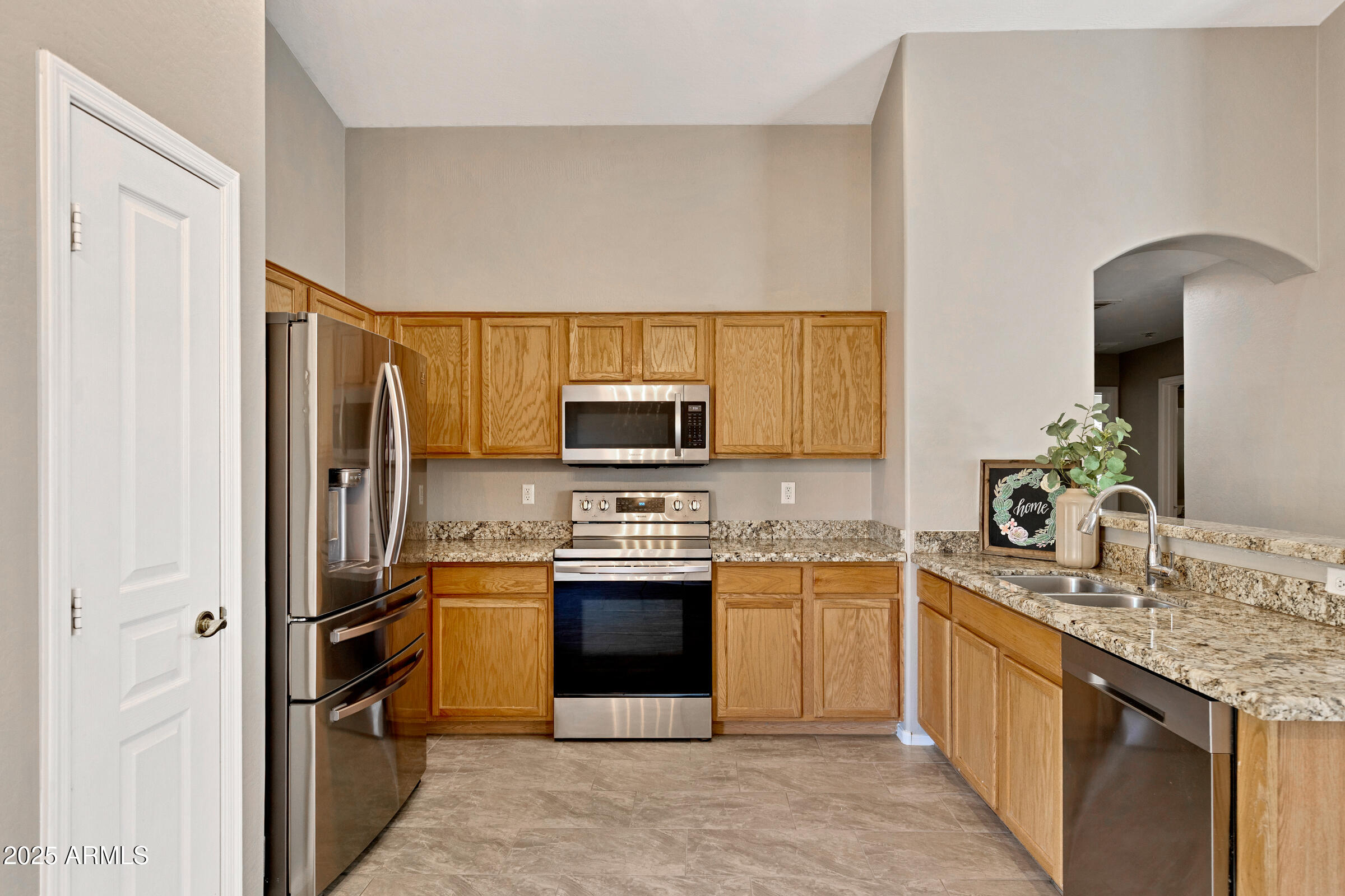 22363 E VIA DEL PALO