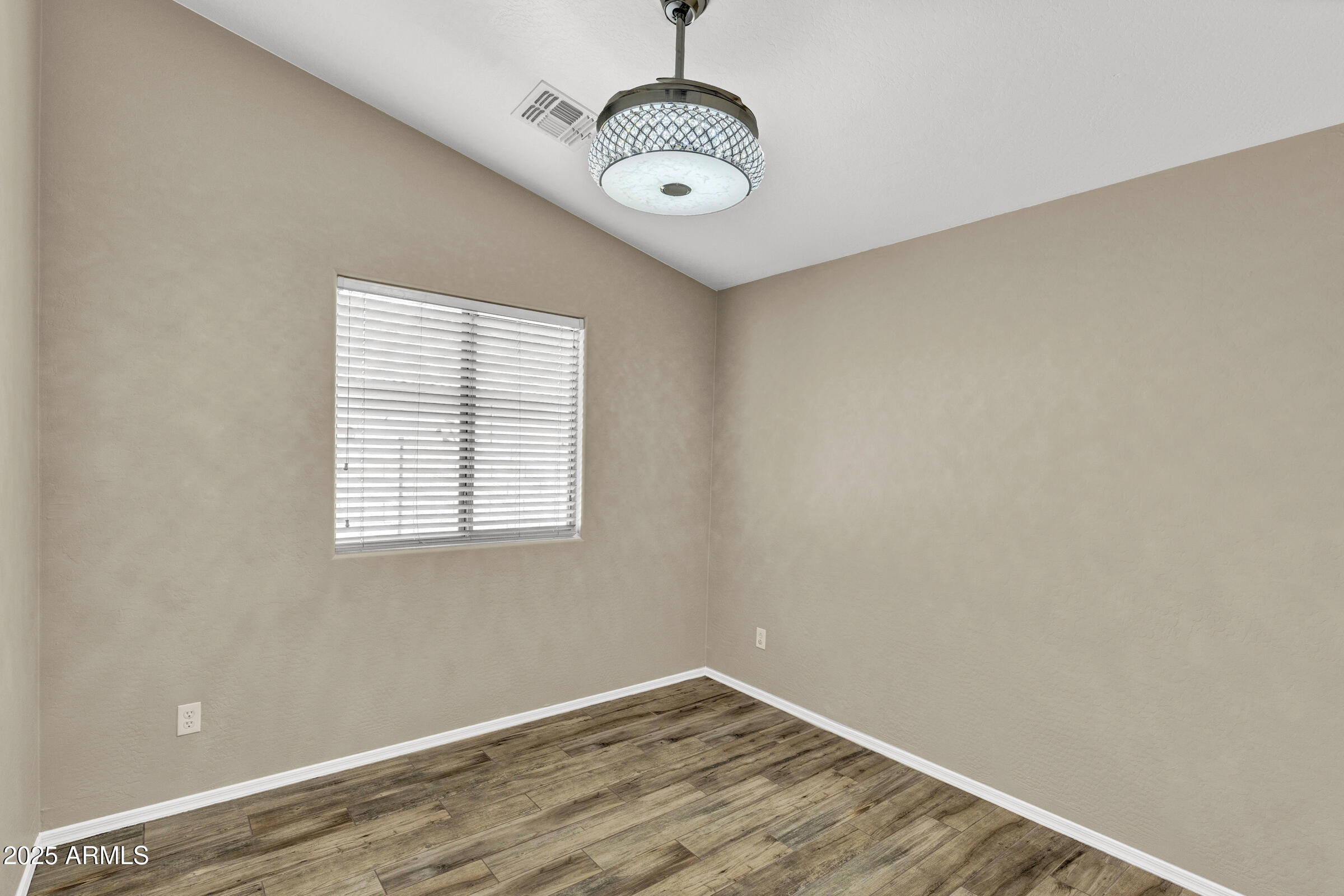 22363 E VIA DEL PALO