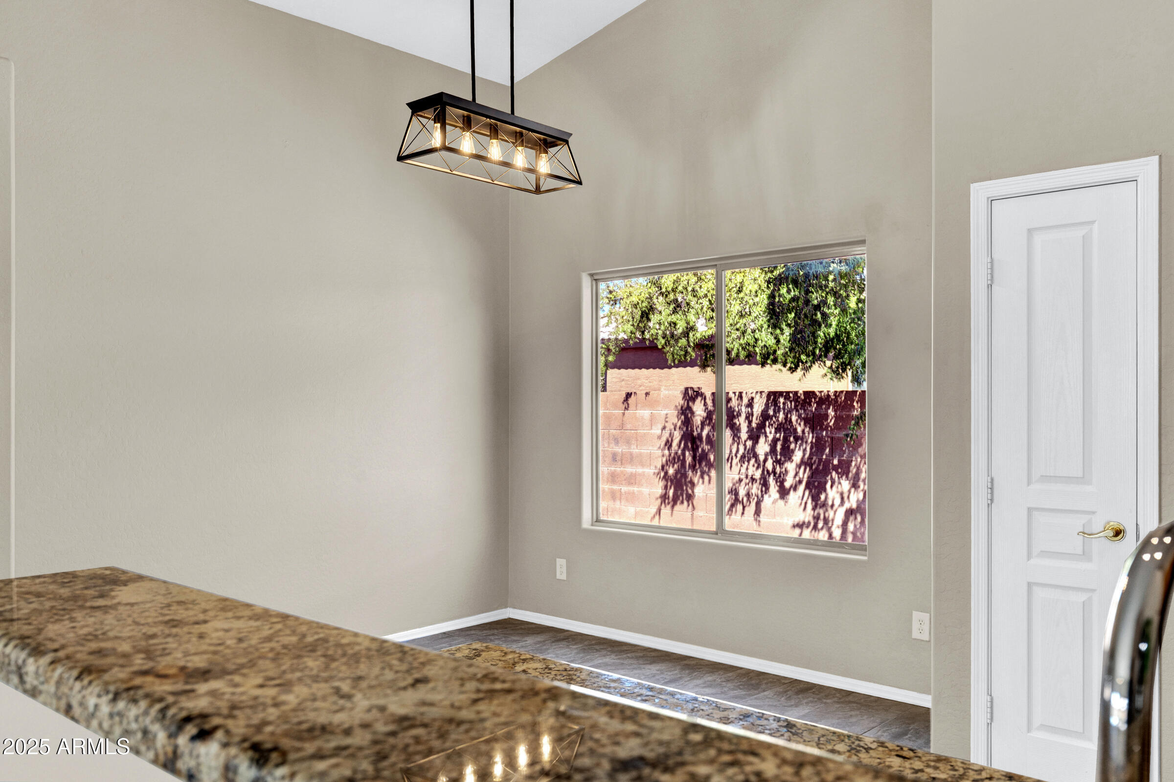 22363 E VIA DEL PALO