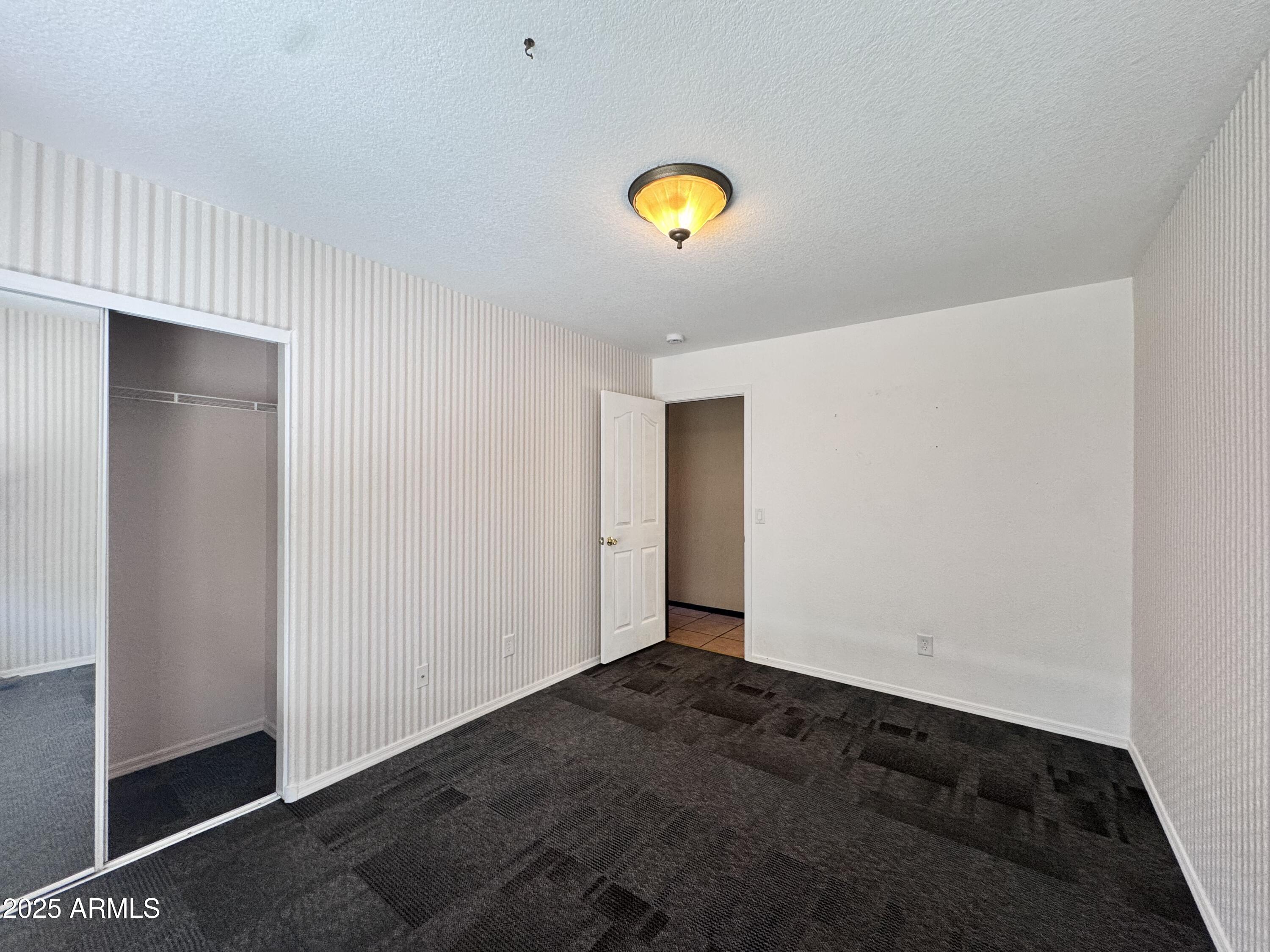 4686 E MEADOW CREEK Way