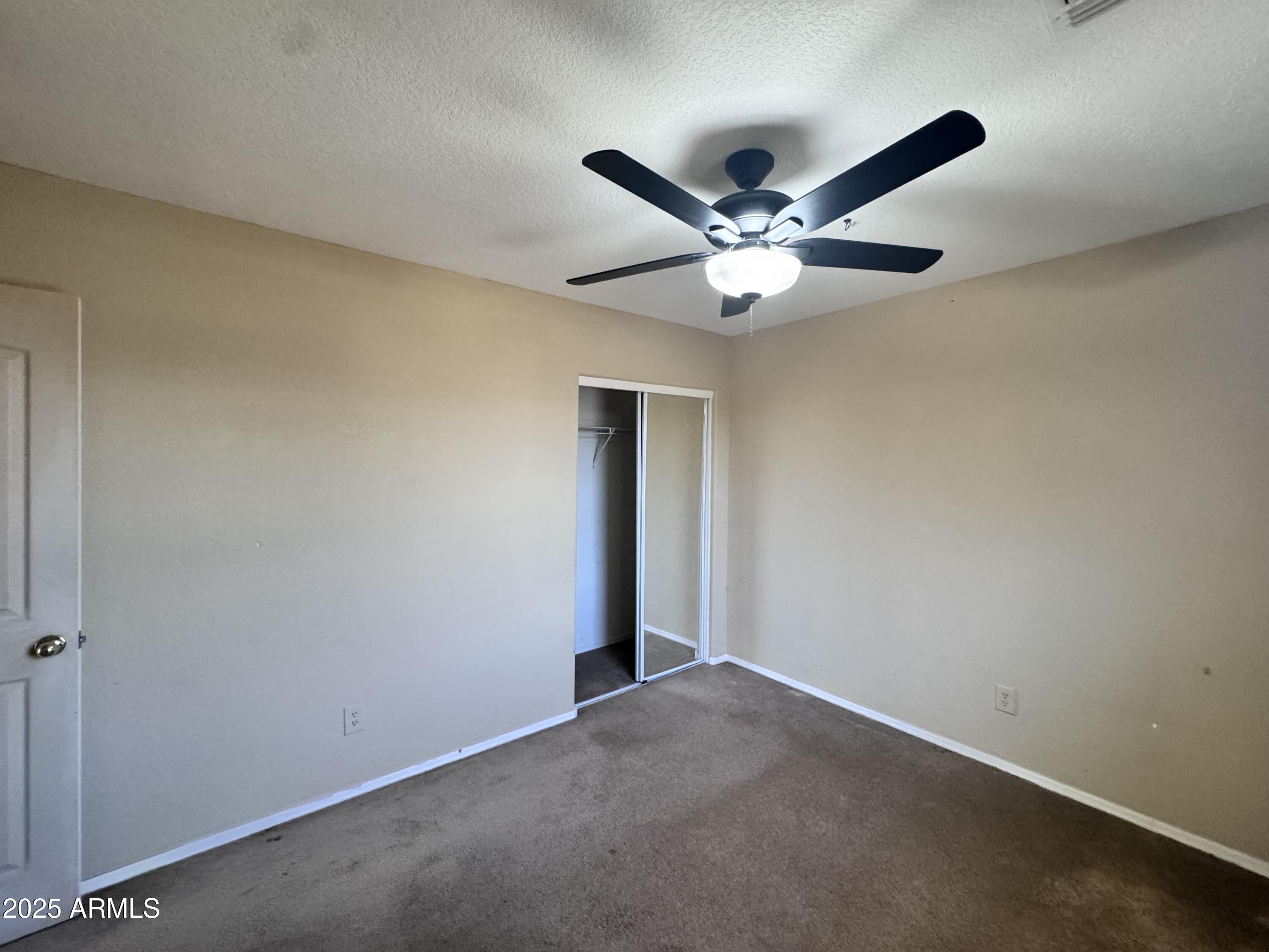 4686 E MEADOW CREEK Way