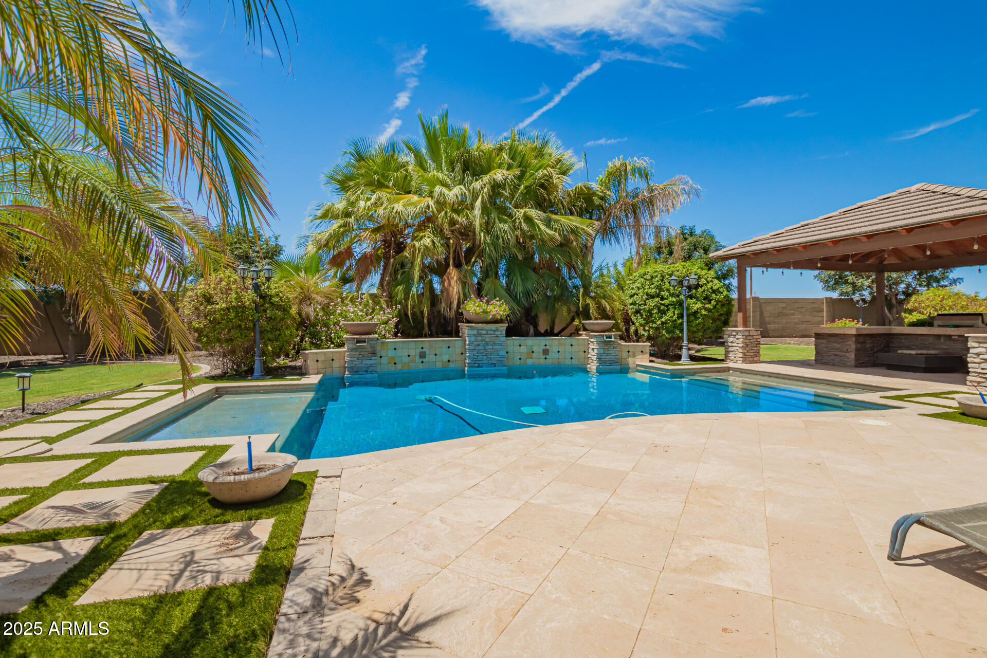 26118 S WASHINGTON Street